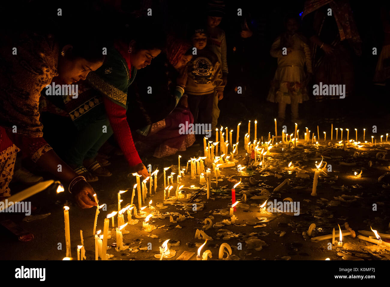 Feste di Natale alla chiesa locale, Calcutta, West Bengal, India, Asia Foto Stock