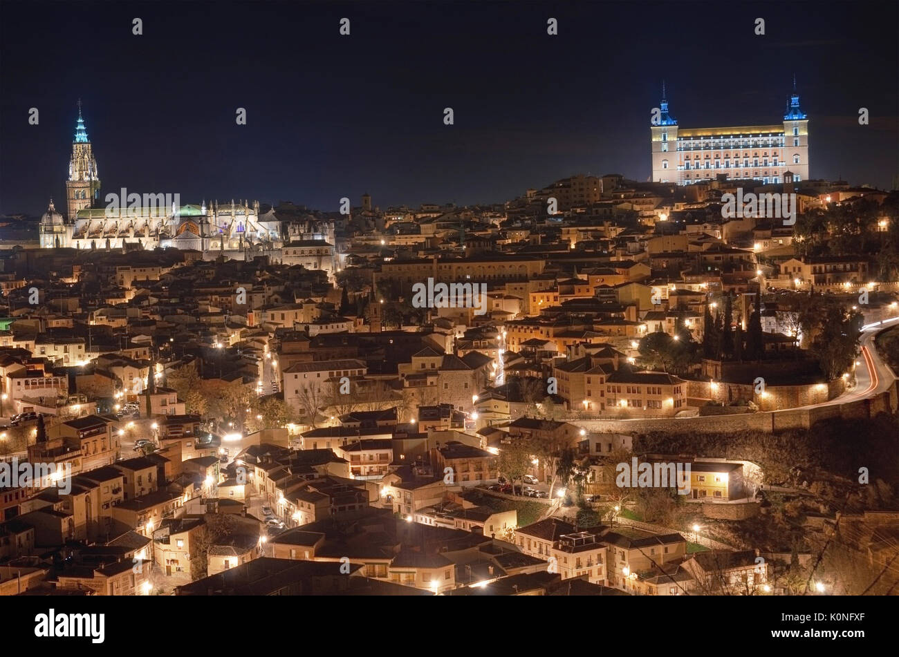 Toledo cityscape di notte. Toledo, Spagna. Foto Stock