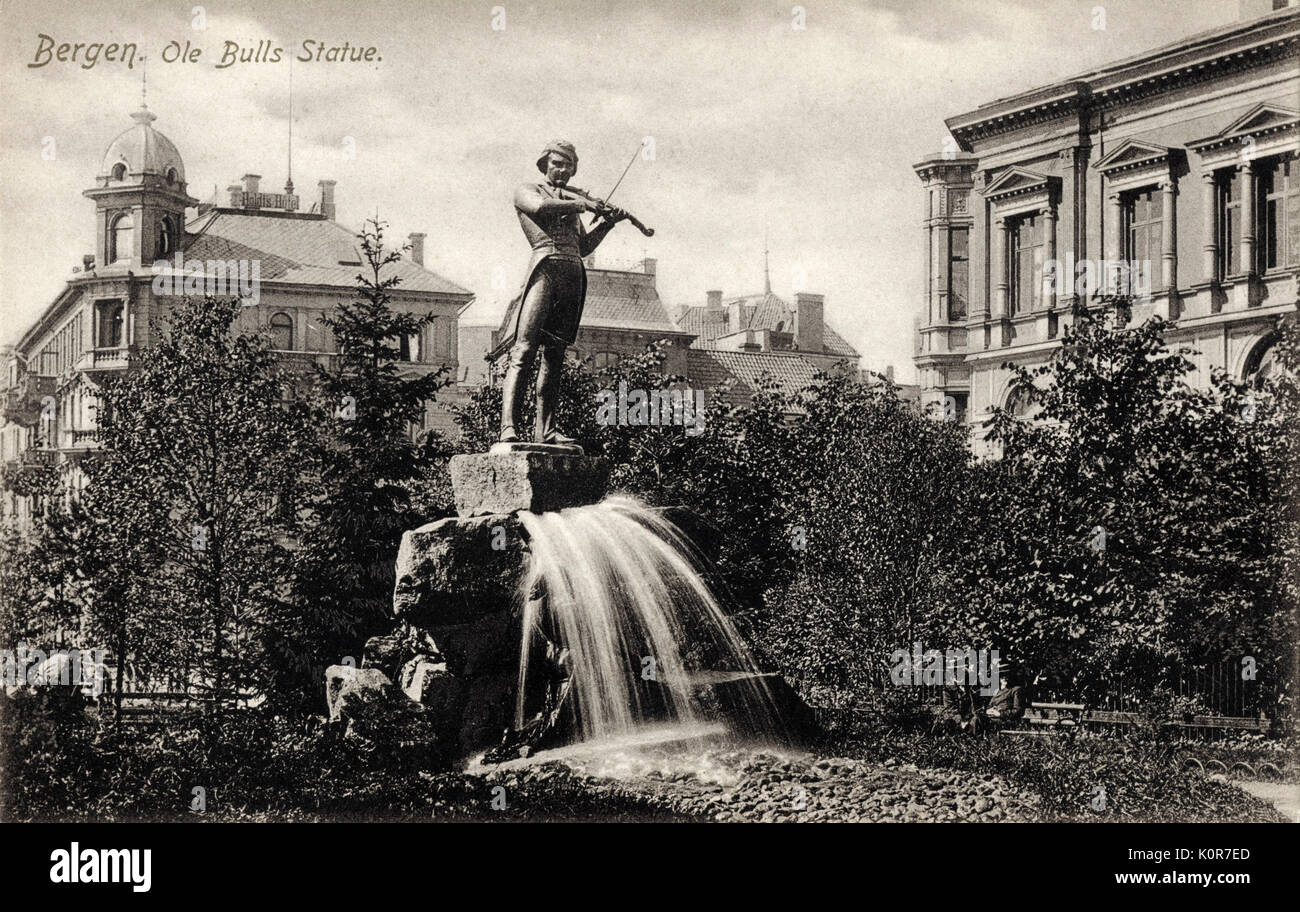 BULL, Ole (Borneman) - statua in Bergen Norwegian violinista e compositore 1810-1880. In gran parte autodidatta.Fondata Norse Theatre, Bergen Foto Stock