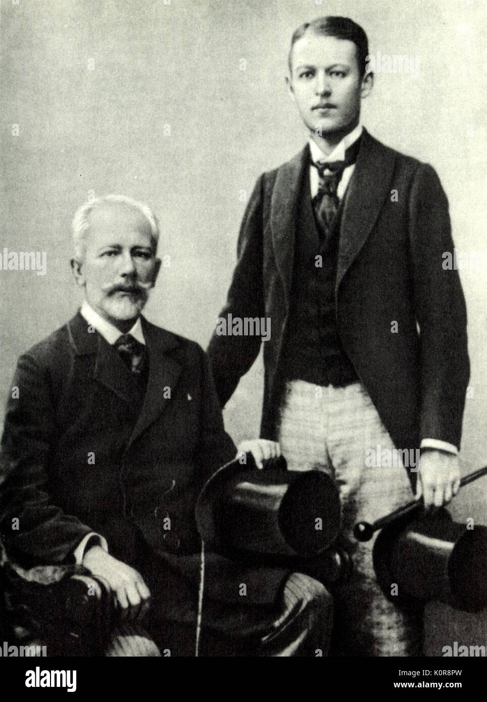 Pyotr Il'ych Tchaikovsky con il nipote V.L. Vladimir Davidov in 1892. Il compositore russo conosciuto anche come "Bob". Il compositore russo, 7 maggio 1840 - 6 novembre 1893. Foto Stock