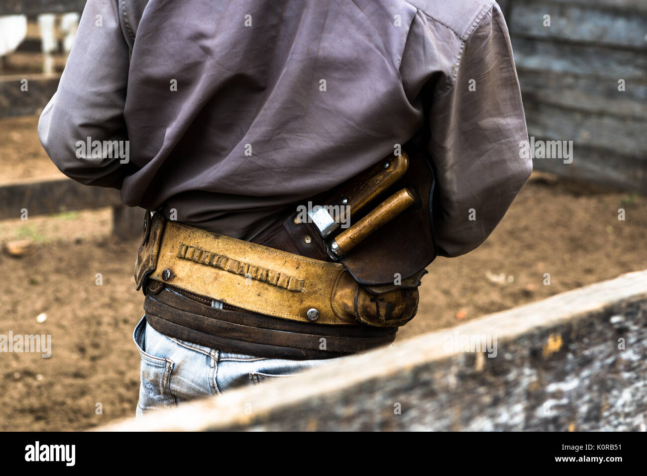 Dettaglio di un cowboy sulla cintura e il coltello nel Pantanal Foto Stock