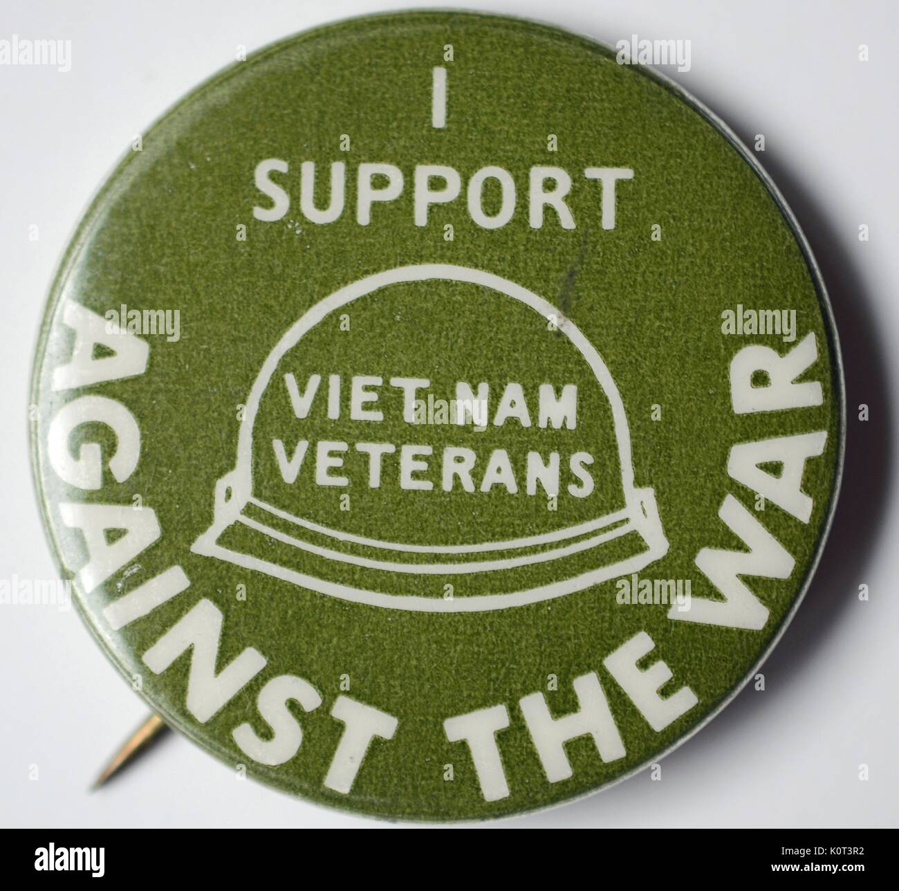 Sostengo i veterani del Vietnam contro la guerra, una guerra anti protesta pin esprimendo appoggio per il Vietnam dei veterani di guerra che oppone la guerra, 1965. Foto Stock