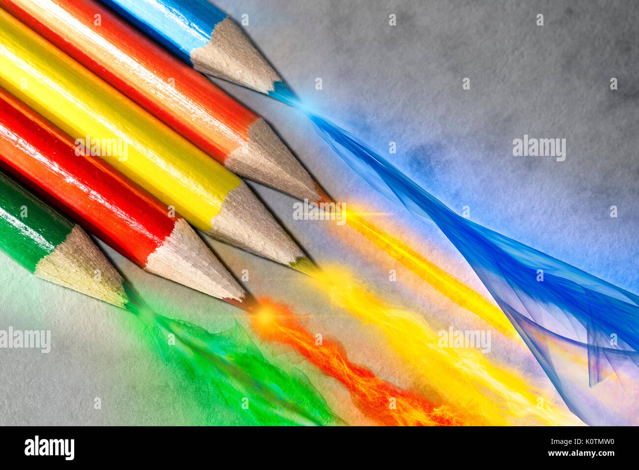 Matita arcobaleno immagini e fotografie stock ad alta risoluzione - Alamy