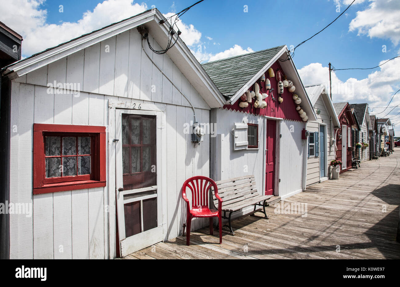 Storica città Canandaigua Pier Boathouse Row, Finger Lakes, Canandaigua, Upstate New York, Stati Uniti d'America, USA, luglio 2017 storico immagini vintage Foto Stock