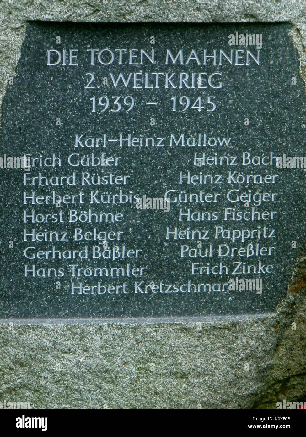 Altmobschatz Gedenkstein Zweiter Weltkrieg Namensliste Foto Stock