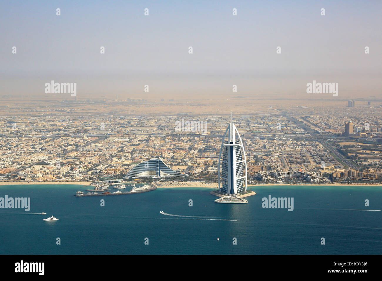 Dubai burj al arab hotel vista aerea fotografia emirati arabi uniti Foto Stock