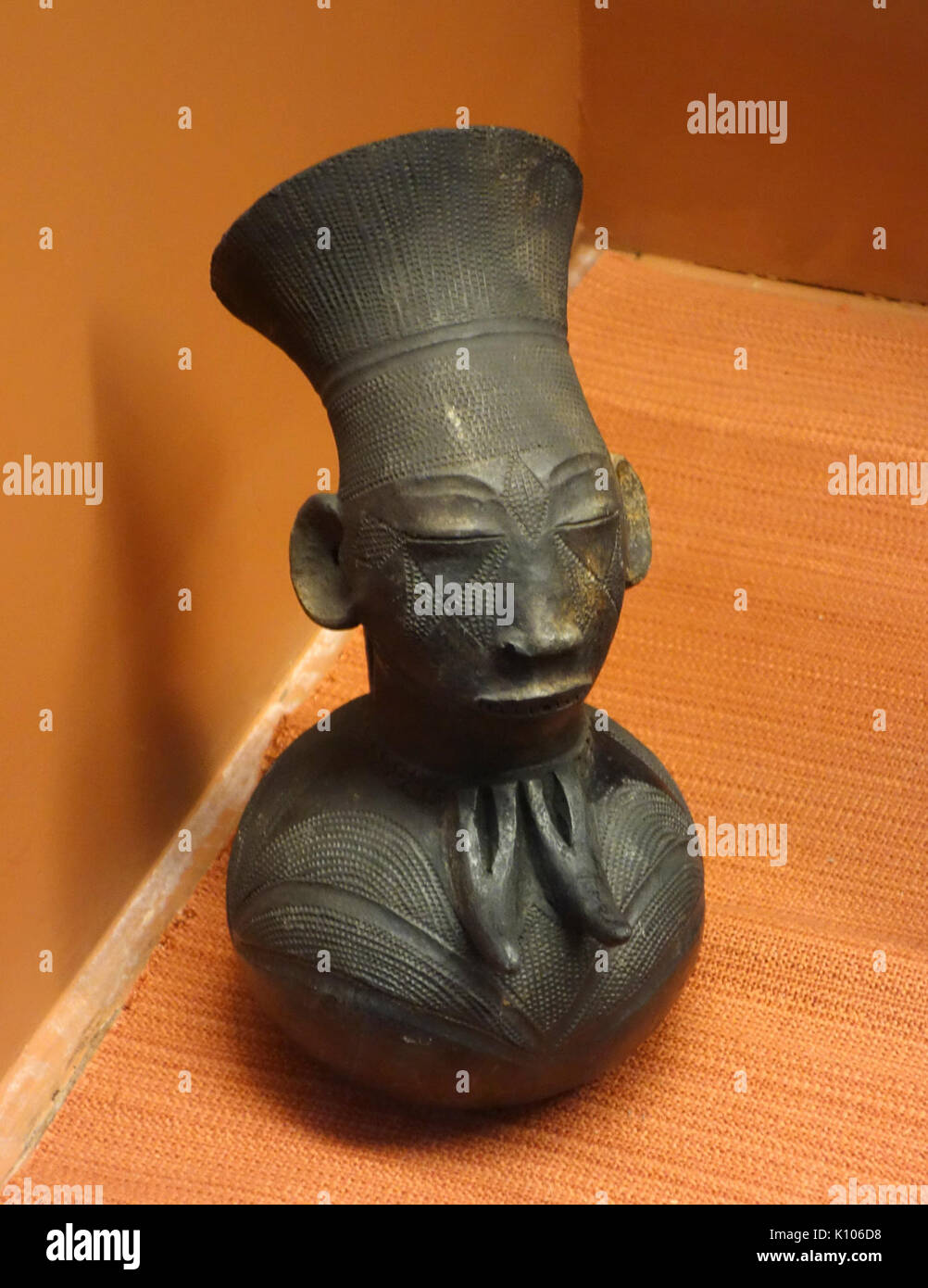 Modello antropomorfo, Mangbetu Ceramica Royal Museum per l'Africa Centrale DSC06526 Foto Stock