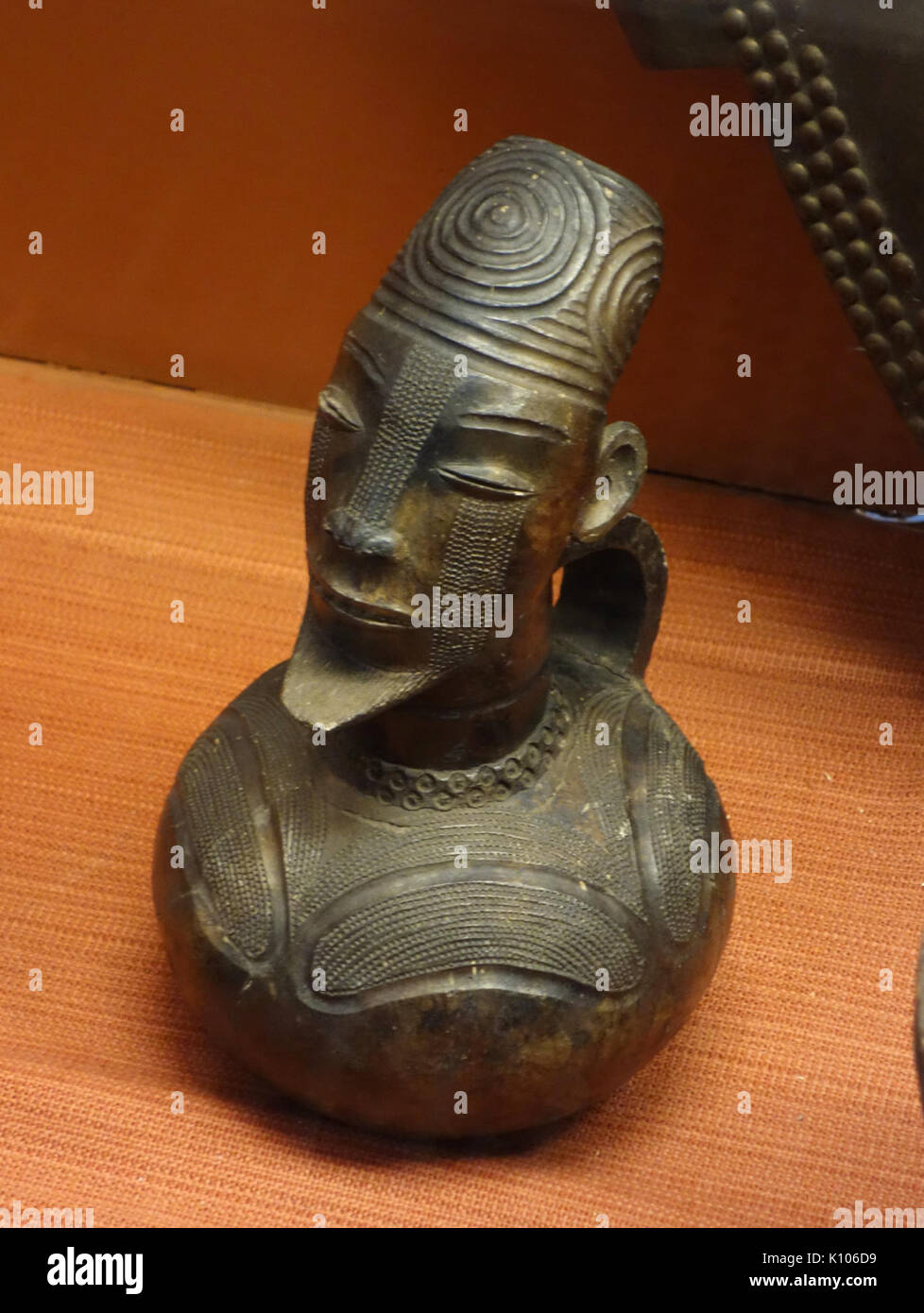 Modello antropomorfo, Mangbetu Ceramica Royal Museum per l'Africa Centrale DSC06532 Foto Stock