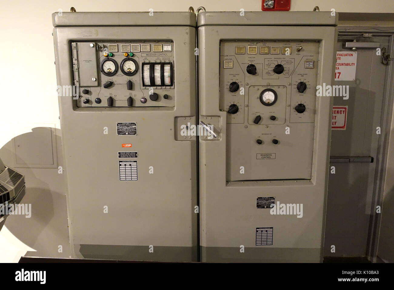 Un BRN 3 ricevitore per il transito via satellite di navigazione, Westinghouse, utilizzati su di noi sommergibili elettronica Nazionale Museo DSC00558 Foto Stock