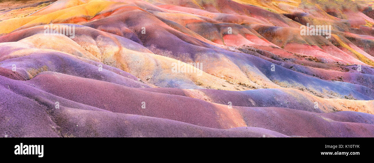 Uniche formazioni geologiche chiamate "anche i colori terra' in Mauritius . Parco nazionale di Chamarel Foto Stock