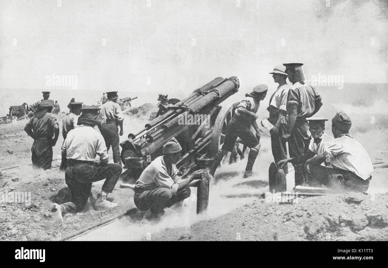 Pistola grande Annie sparando a Gallipoli, WW1 Foto Stock