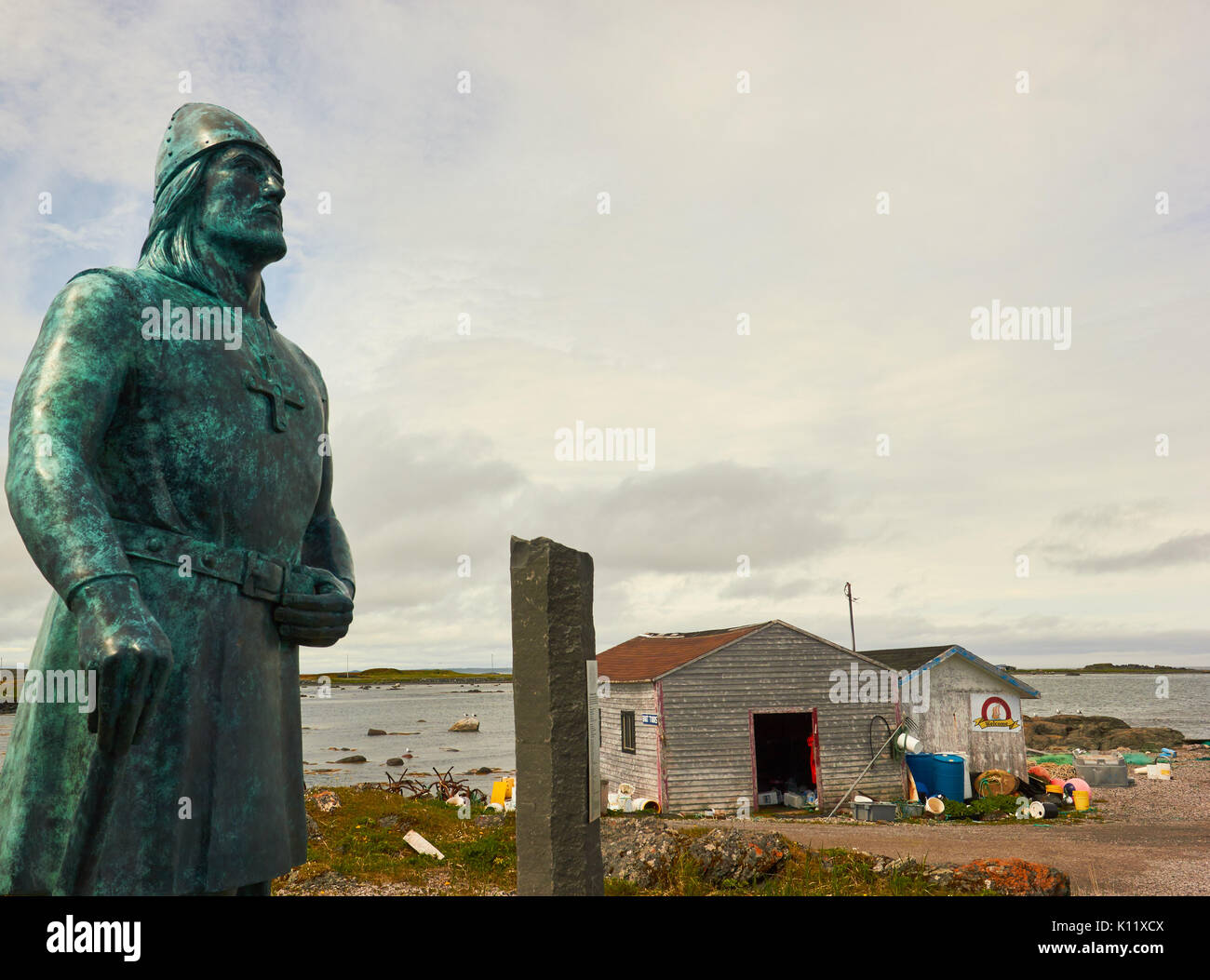 Leif Erikson statua, l'Anse Aux Meadows, Terranova, Canada. Islandese di Erikson è stato il primo europeo noto per scoprire continental Nord America. Foto Stock