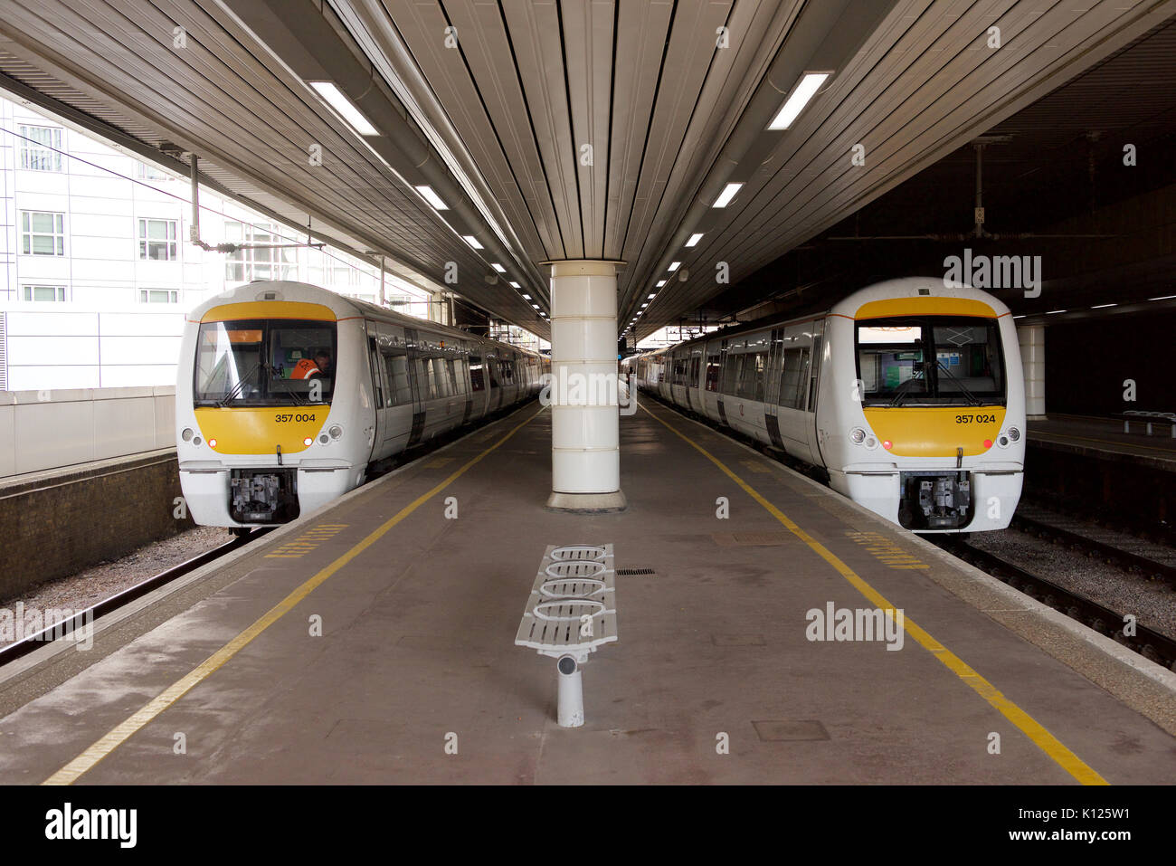 Classe 357 treni a Londra Fenchurch Street station Foto Stock