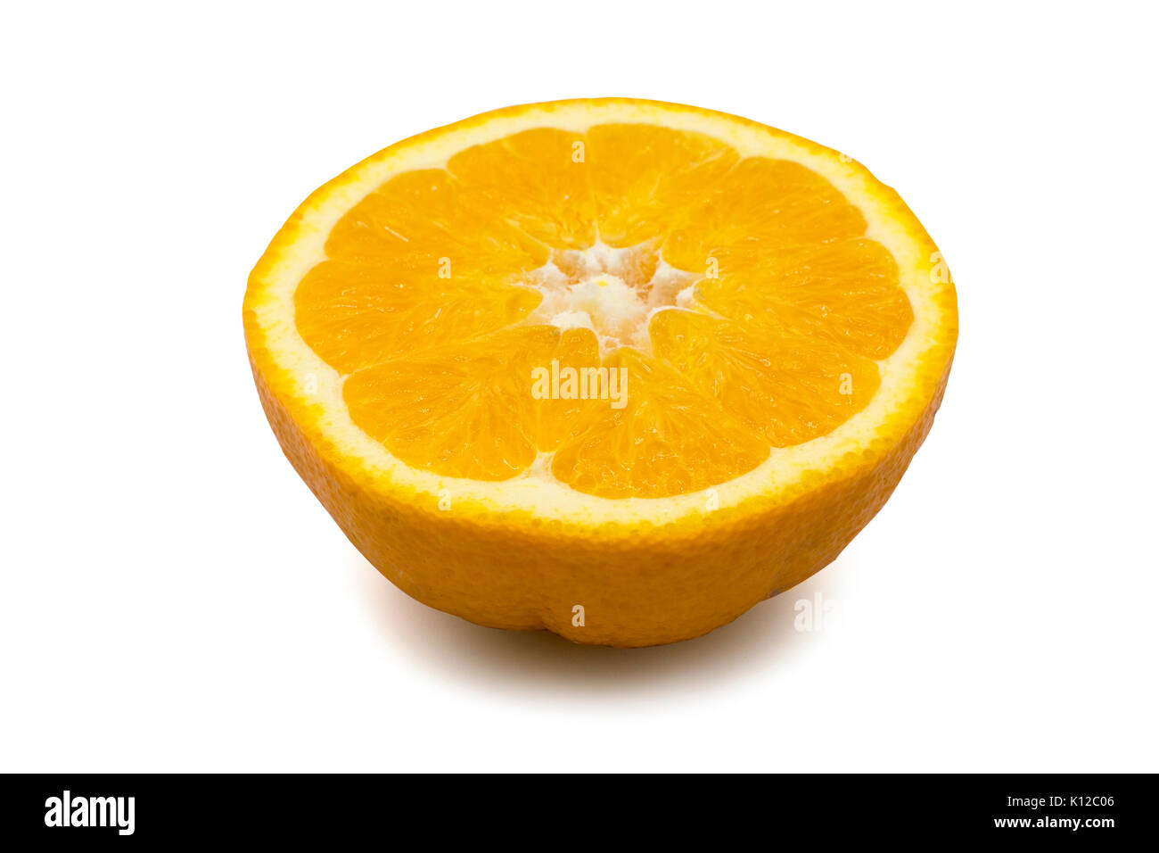 Frutta di arancia tagliati a metà Foto Stock