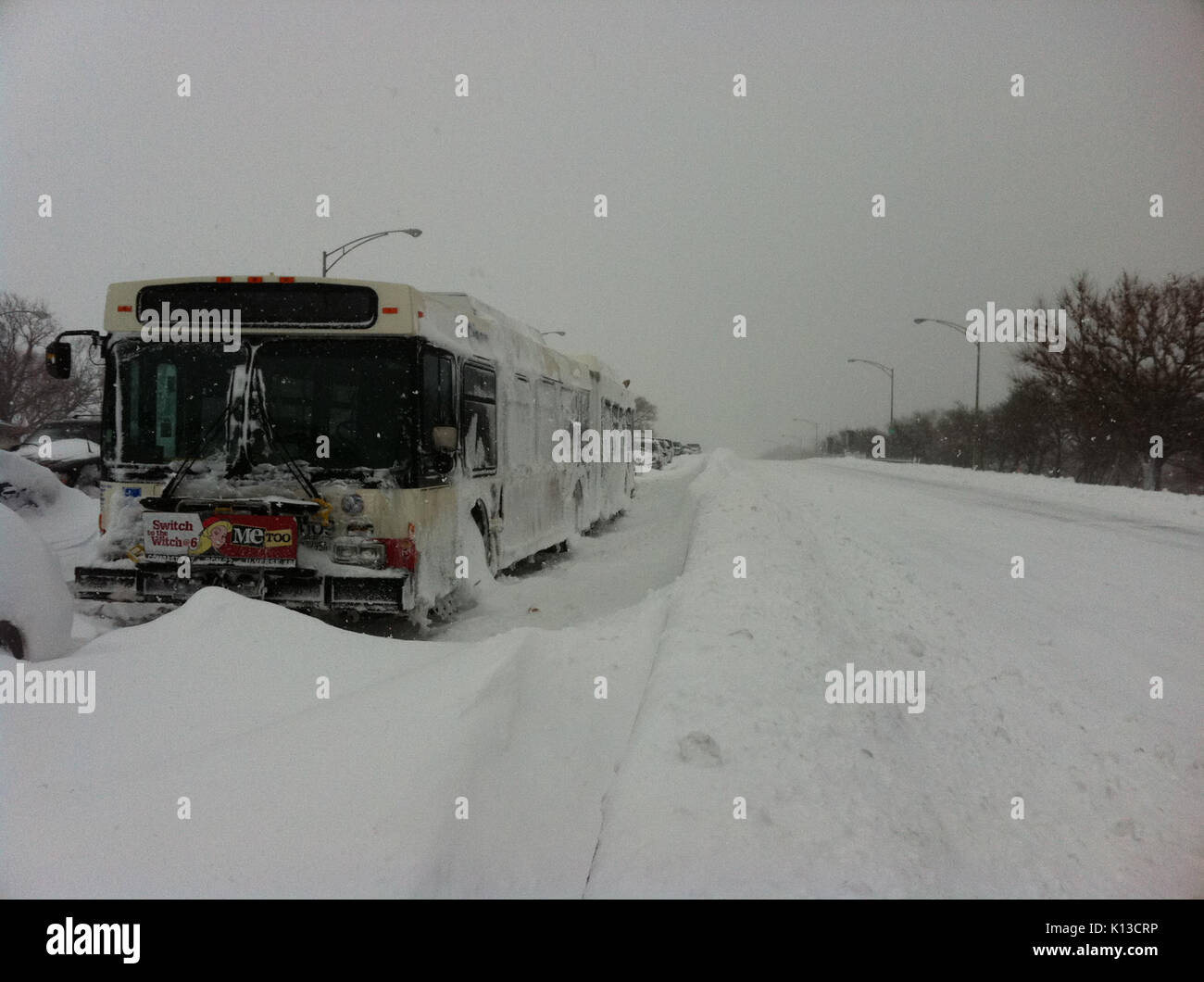 Abbandonato CTA Bus sulla riva del lago DriveChicago 2 Feb 2011 storm Foto Stock