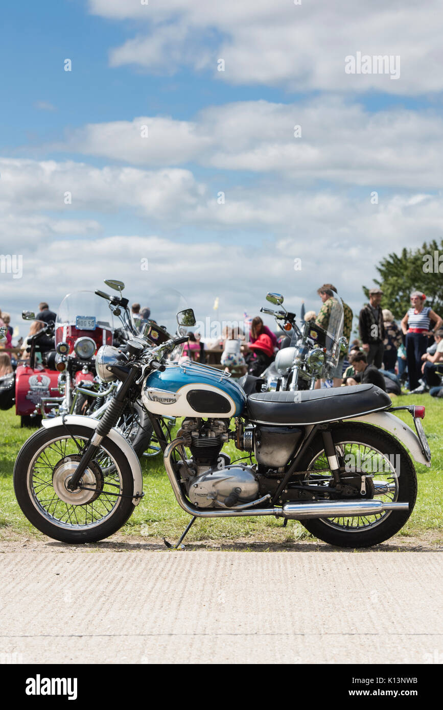 1966 Triumph motocicletta in corrispondenza di un vintage retrò festival. Regno Unito Foto Stock