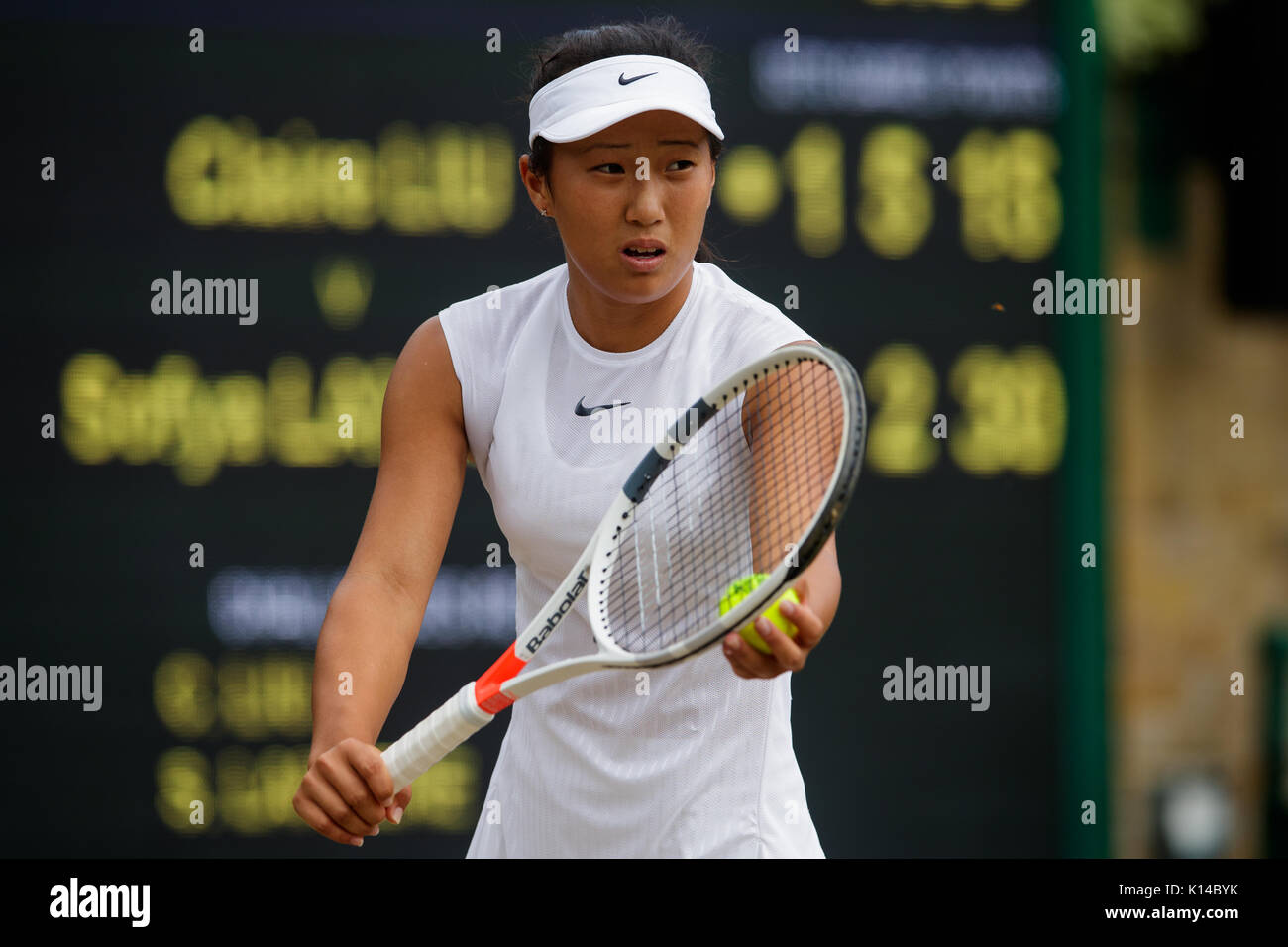 Claire Liu di USA presso le ragazze Singles - campionati di Wimbledon 2017 Foto Stock