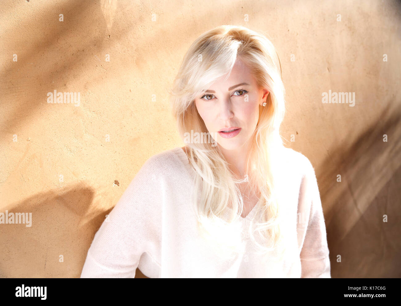 Louise Linton a casa a Los Angeles California il 26 marzo 2016 Foto Stock