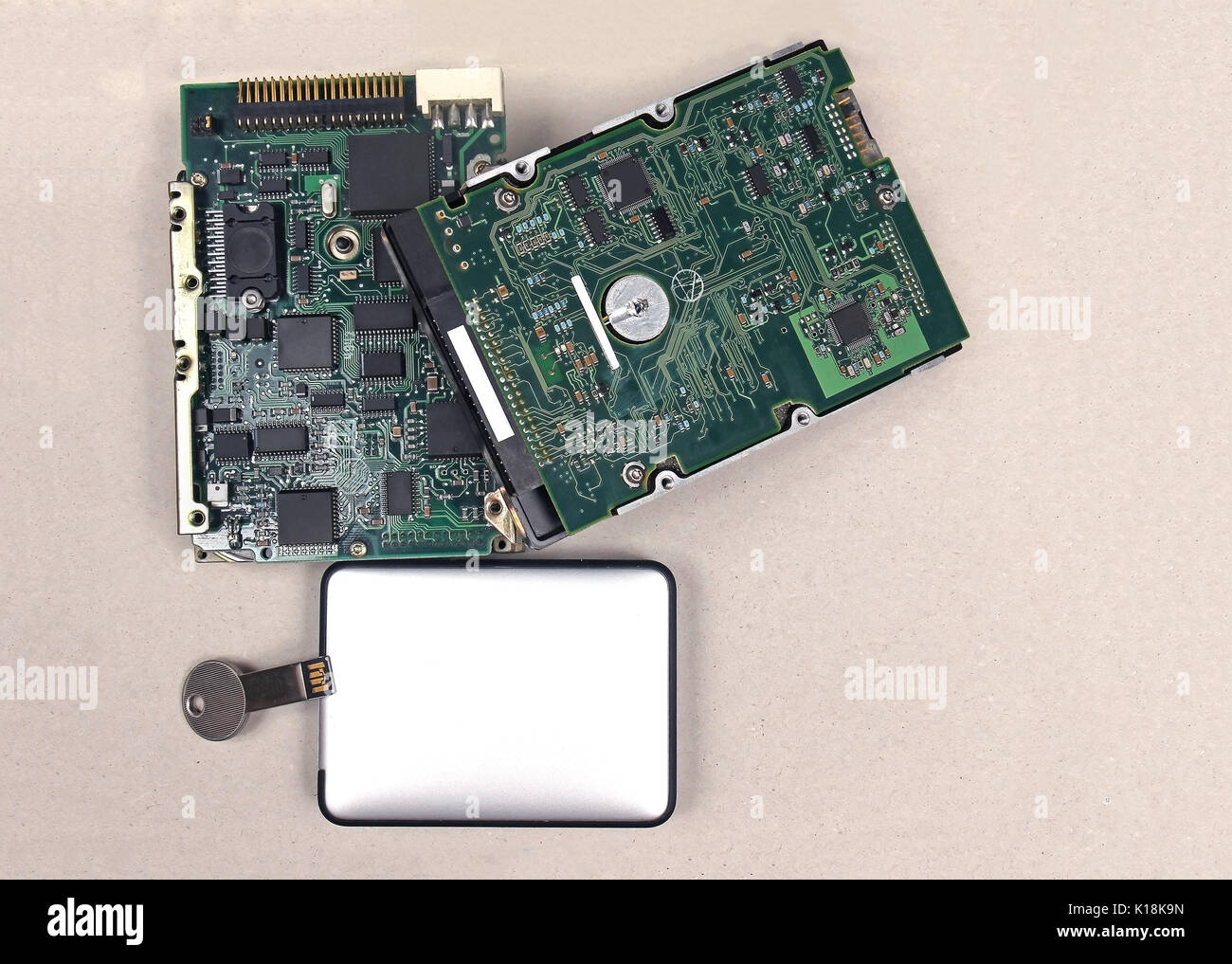 Dischi rigidi e dischi flash dati opzioni di storage Foto Stock