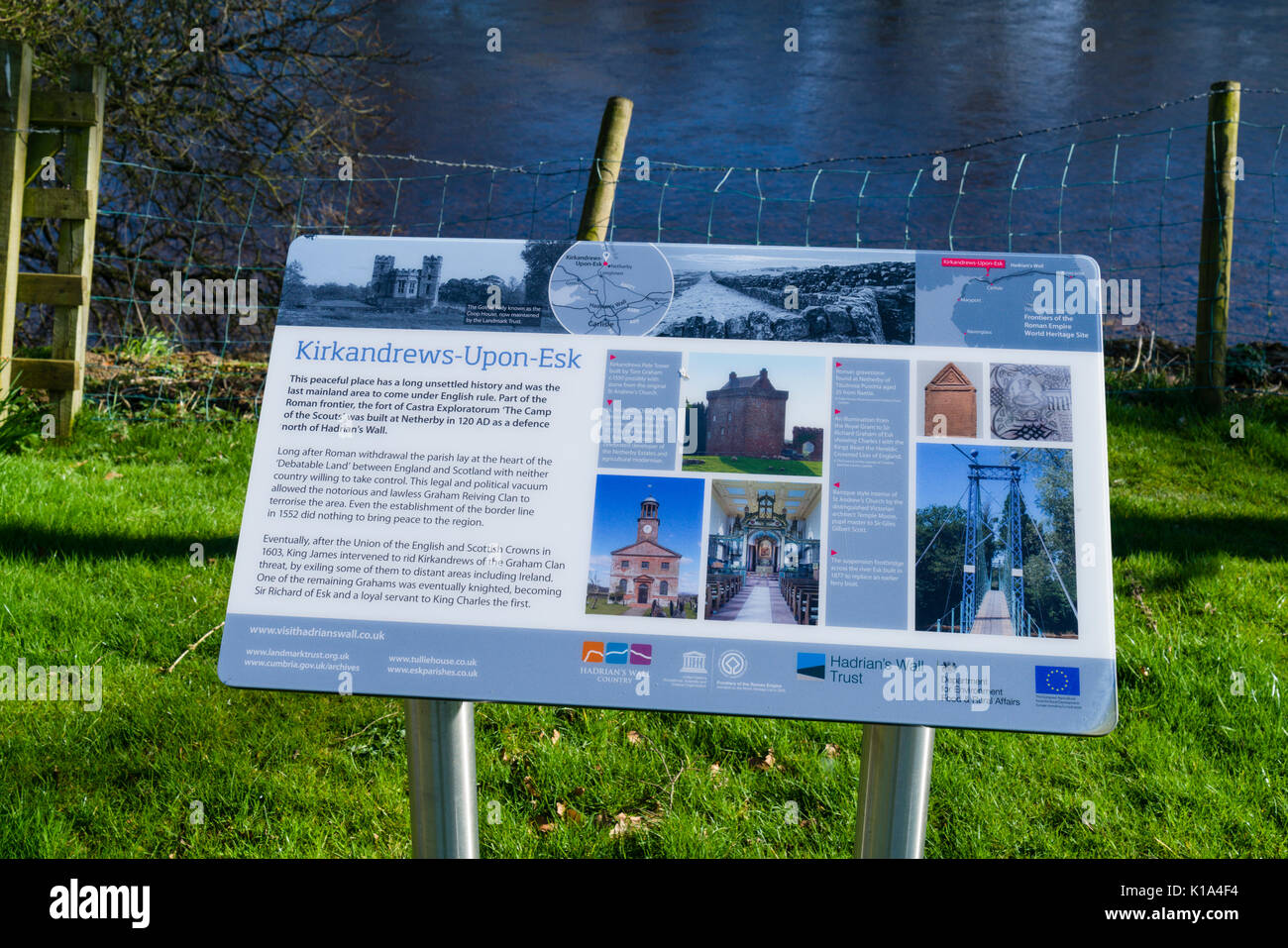 Cumbria, Inghilterra: Kirkandrews-su-Esk. Sant'Andrea La chiesa è stata costruita nel 1775 su un asse nord-sud (insolito) per la Rev. Il dottor Robert Graham di Netherby Foto Stock