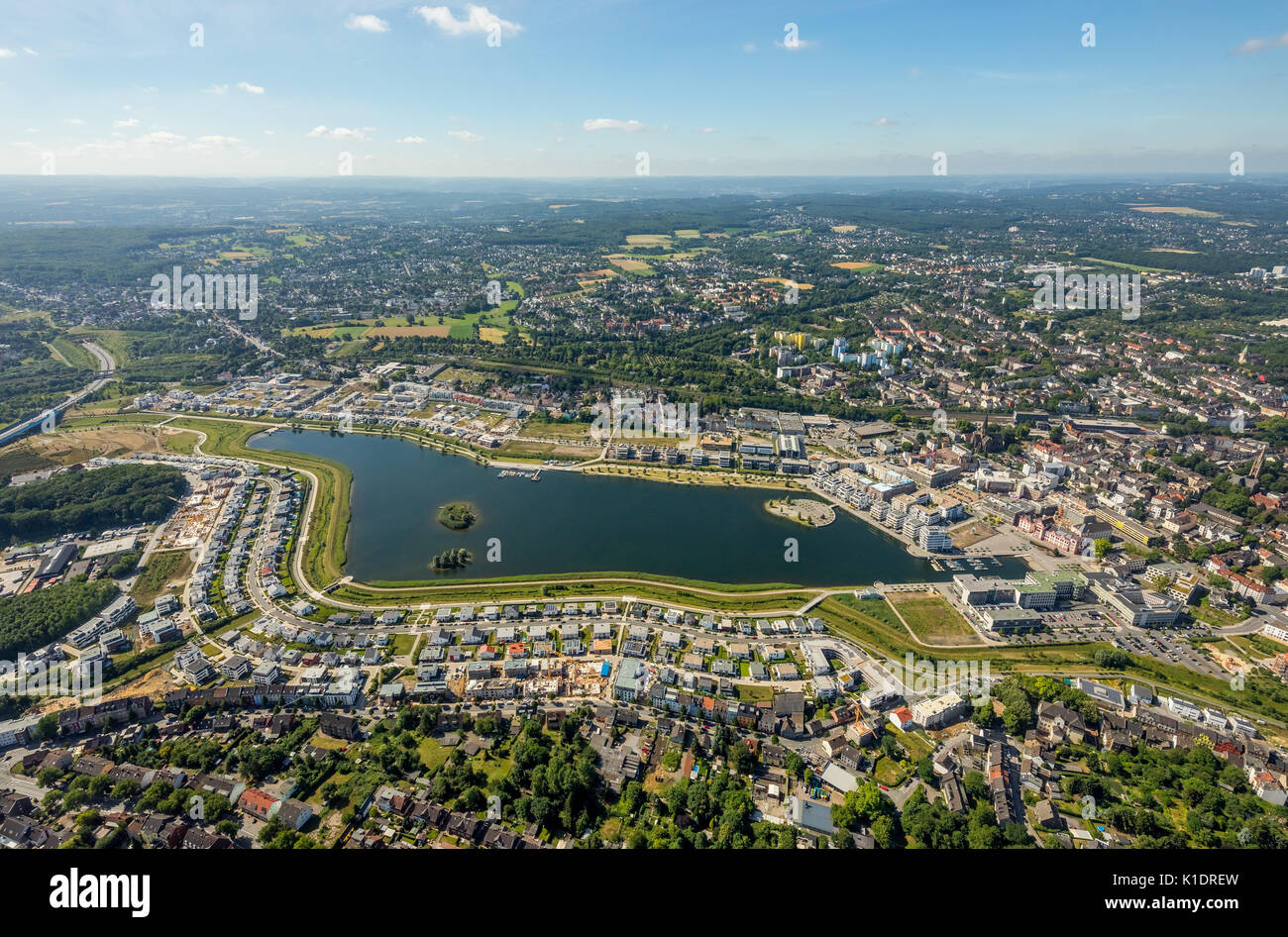 Vista del lago di Phoenix, Dortmund, la zona della Ruhr, Nord Reno-Westfalia, Germania Foto Stock