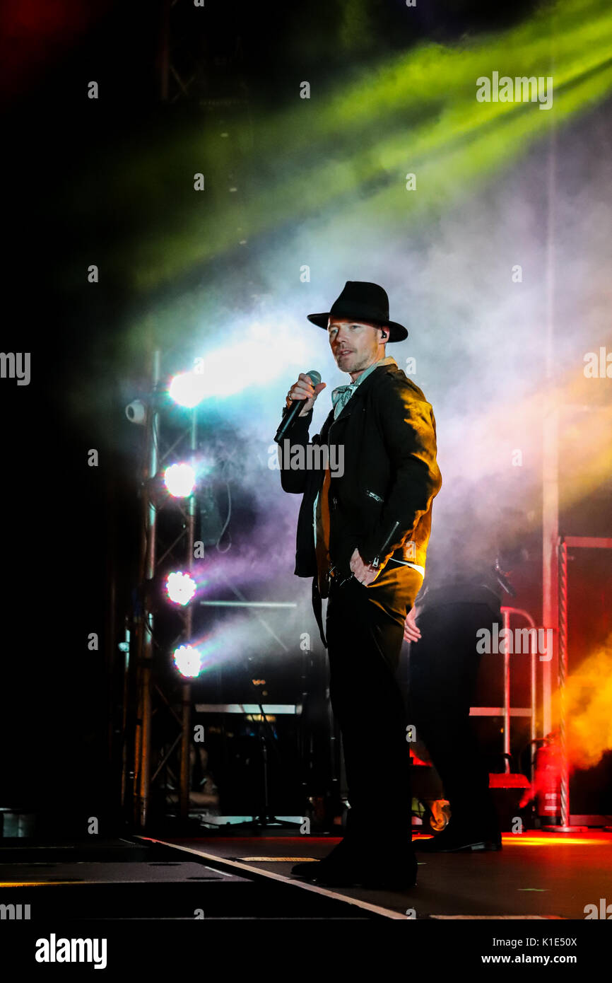 Boyzone a Hastings Pier Foto Stock