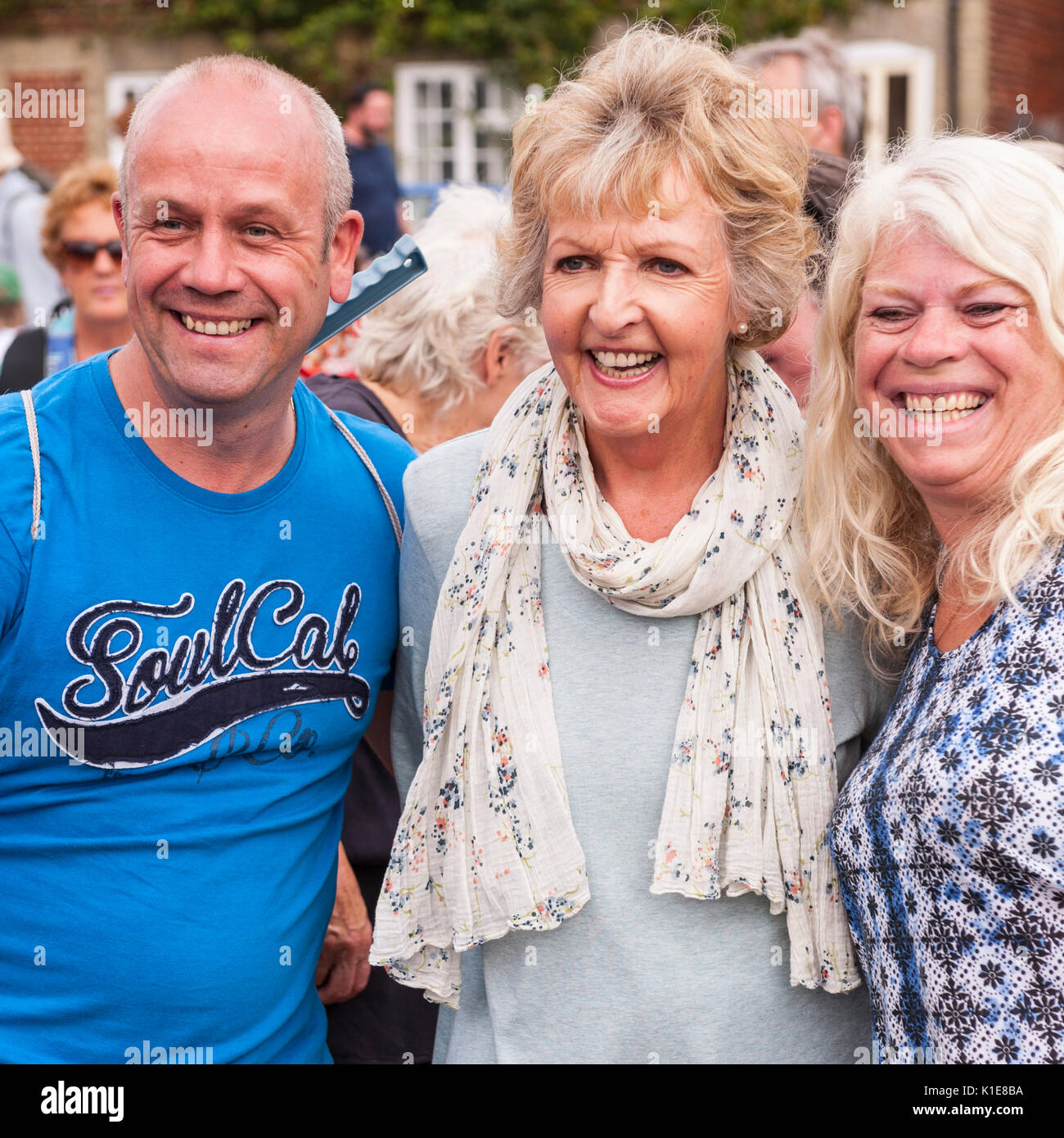 Walberswick, Suffolk, Inghilterra, Regno Unito. Il 26 agosto 2017. Penelope Keith riprese presso Walberswick village fete. Tim Oram/Alamy Live News Foto Stock