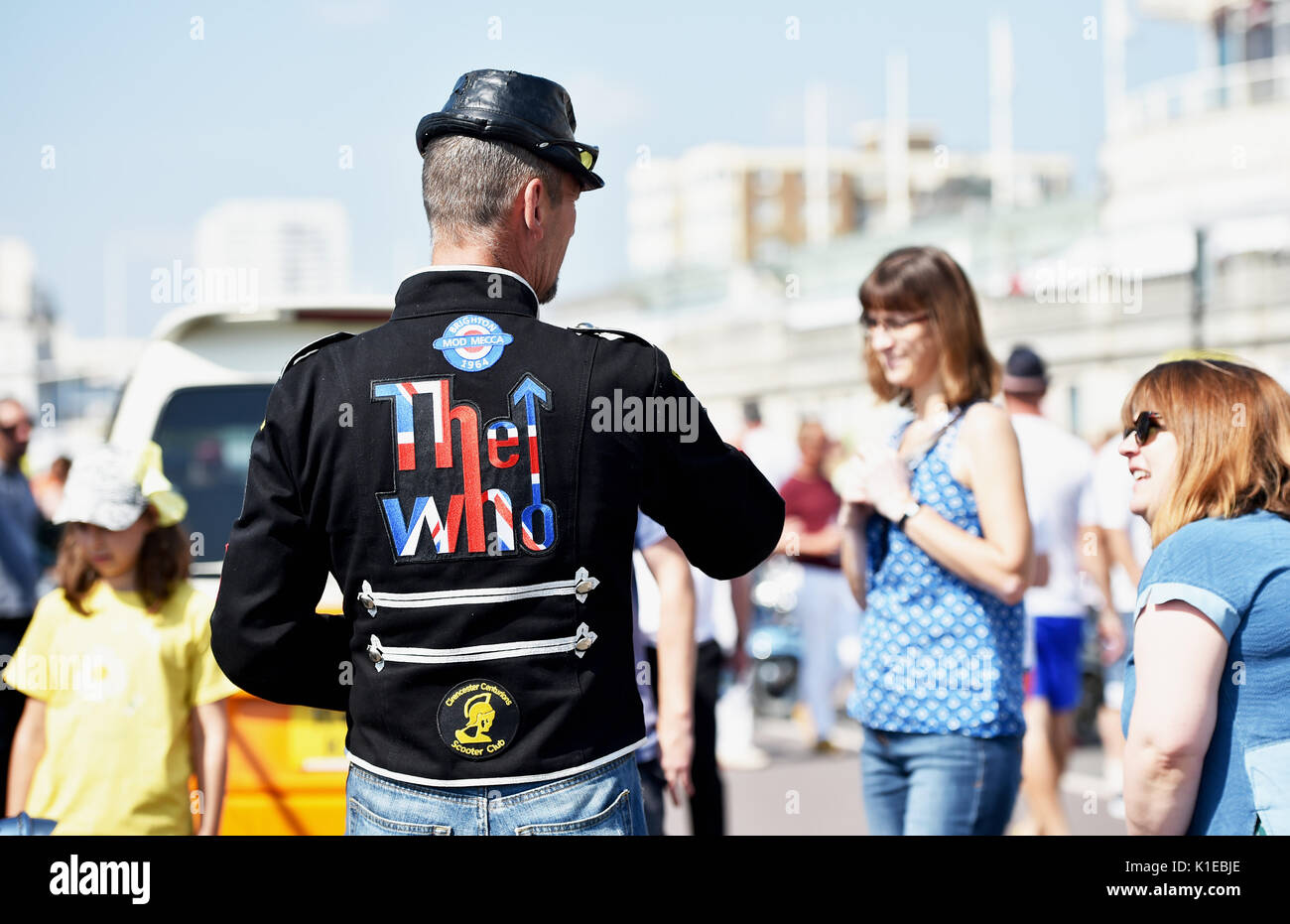 Brighton, Regno Unito. Il 27 agosto, 2017. PJ da Cirencester aderito centinaia di Mods prendendo parte al Brighton Mod Weekender caso oltre la banca week-end di vacanza nella bellissima calde giornate di sole . I mods hanno visitato tarditionally Brighton per il Ferragosto a partire dagli anni Sessanta quando vi abbastanza spesso usato per essere problemi sul lungomare con le battaglie tra loro stessi e i bilancieri Credito: Simon Dack/Alamy Live News Foto Stock Brighton, Regno Unito. Il 27 agosto, 2017. PJ da Cirencester aderito centinaia di Mods prendendo parte al Brighton Mod Weekender caso oltre la banca week-end di vacanza nella bellissima calde giornate di sole . I mods hanno visitato tarditionally Brighton per il Ferragosto a partire dagli anni Sessanta quando vi abbastanza spesso usato per essere problemi sul lungomare con le battaglie tra loro stessi e i bilancieri Credito: Simon Dack/Alamy Live News Foto Stock