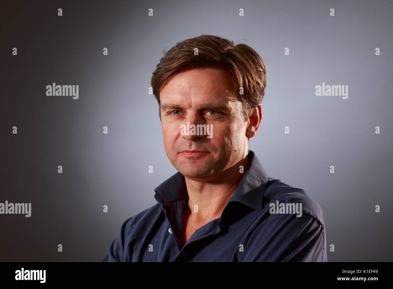 Edimburgo, Scozia il 27 agosto. Giorno 16 Edinburgh International Book Festival. Foto: Richard barba, romanziere inglese, non-fiction scrittore e maestro. Credito: pak@ Mera/Alamy Live News Foto Stock