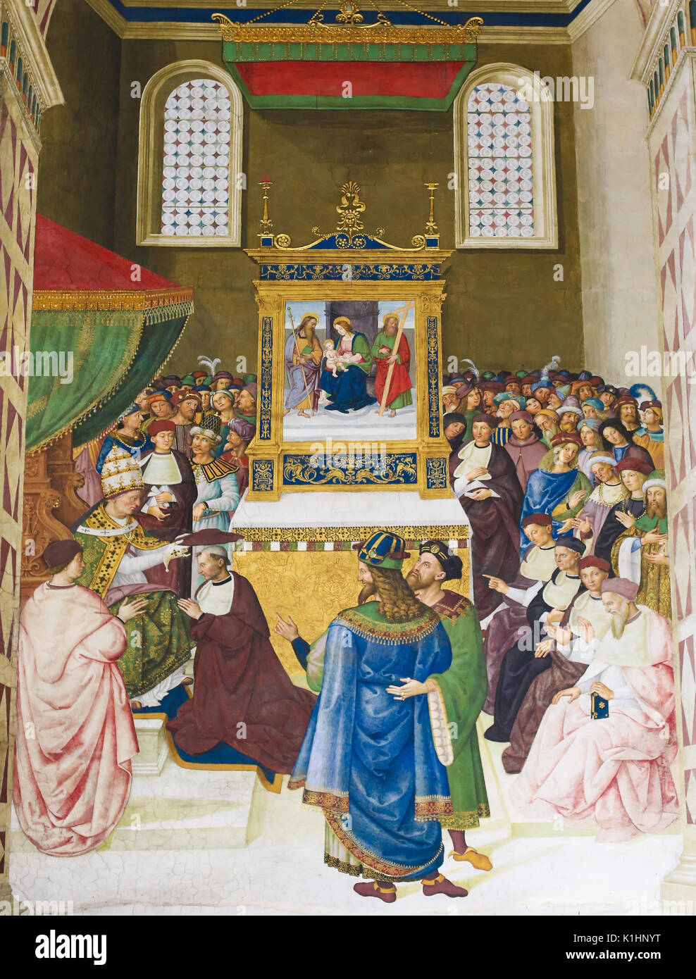 Affreschi (1502) nella Libreria Piccolomini nel Duomo di Siena, Toscana, Italia, del Pinturicchio raffigurante Enea Silvio (poi Papa Pio II) ricevere la ca Foto Stock