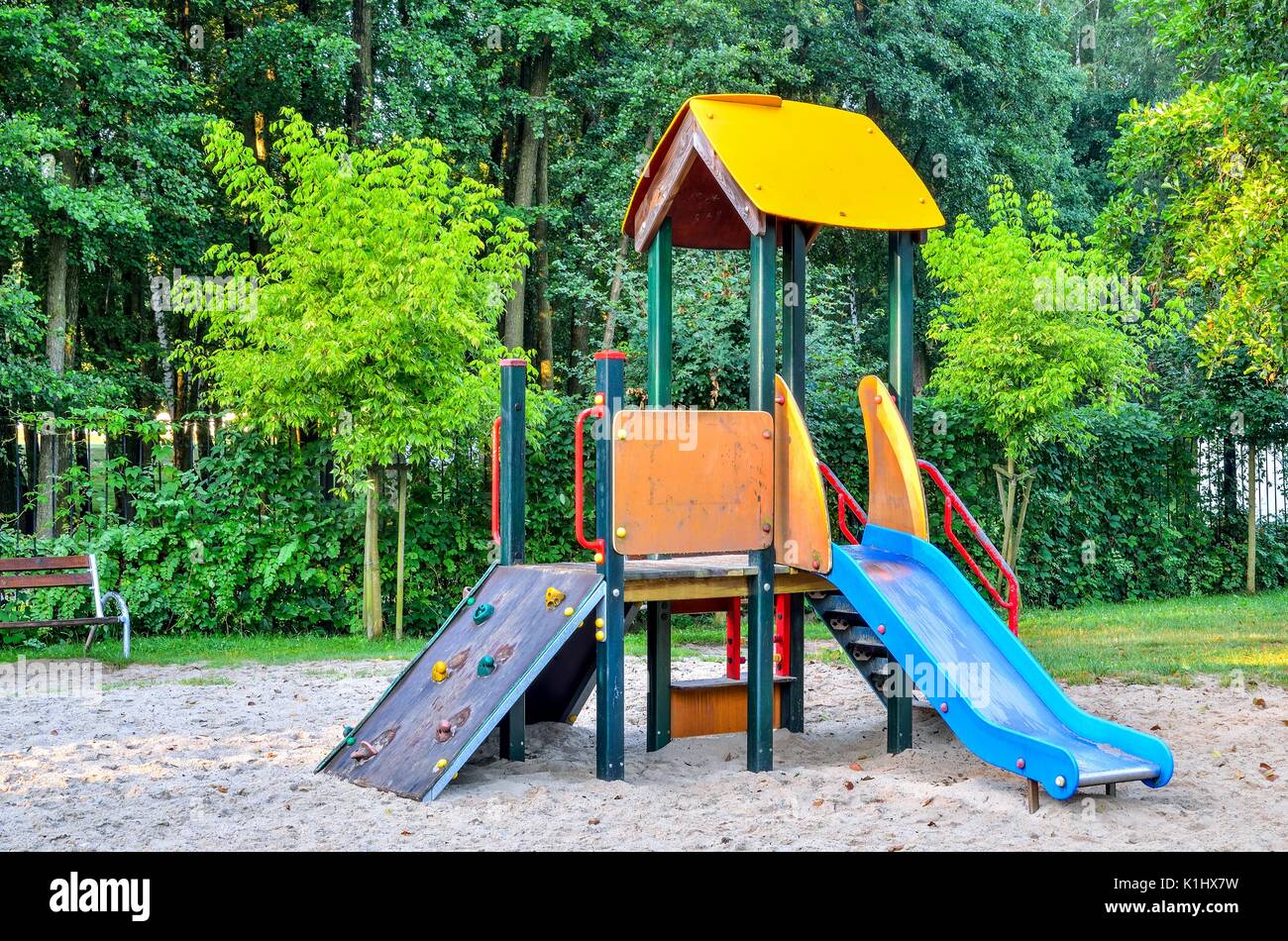 Parco giochi per bambini. Luogo di relax e di svago per bambini. Foto Stock