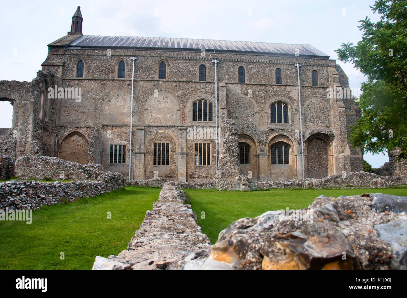 Binham Priory, un vecchio xi secolo il monastero e il priorato rovina, nel North Norfolk, Inghilterra, Regno Unito Foto Stock