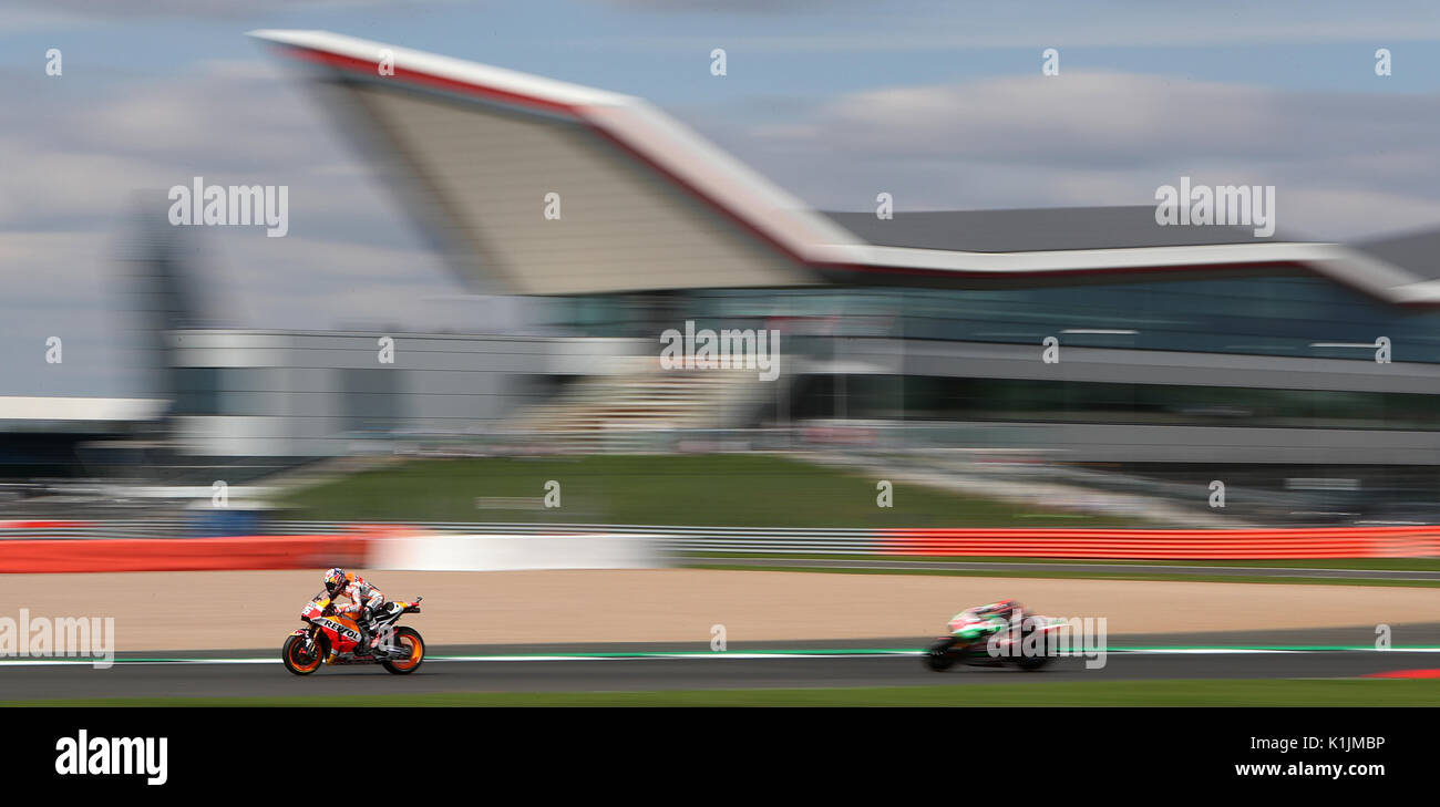 Il pilota del Repsol Honda Dani Pedrosa durante le qualifiche davanti al british Moto Grand Prix di Silverstone, Towcester. Foto Stock