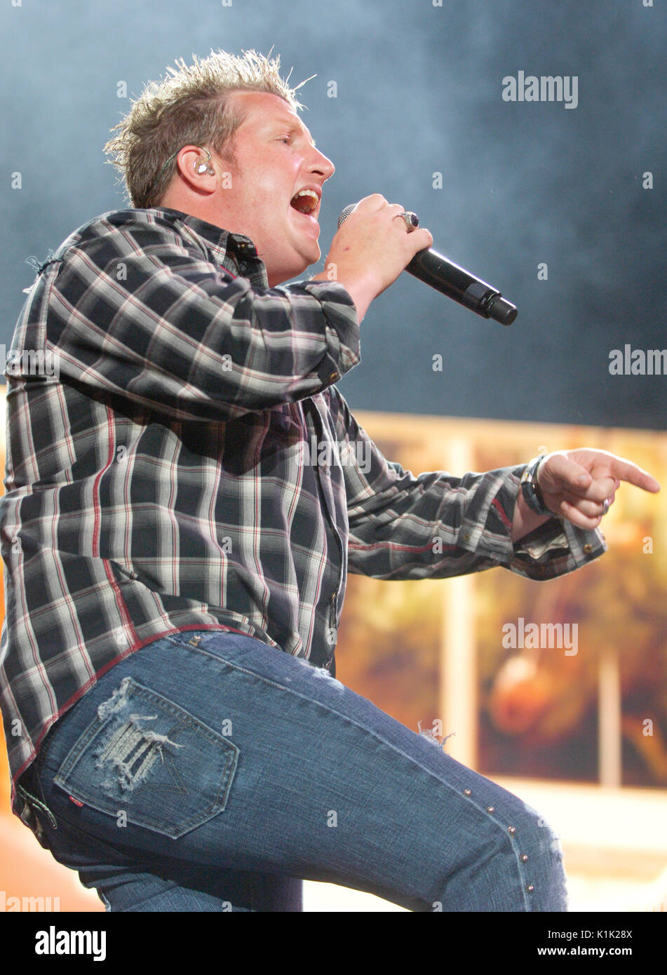 Il musicista Gary LeVox Rascal Flatts che ha eseguito 2008 Stagecoach Country Music Festival Indio. Foto Stock