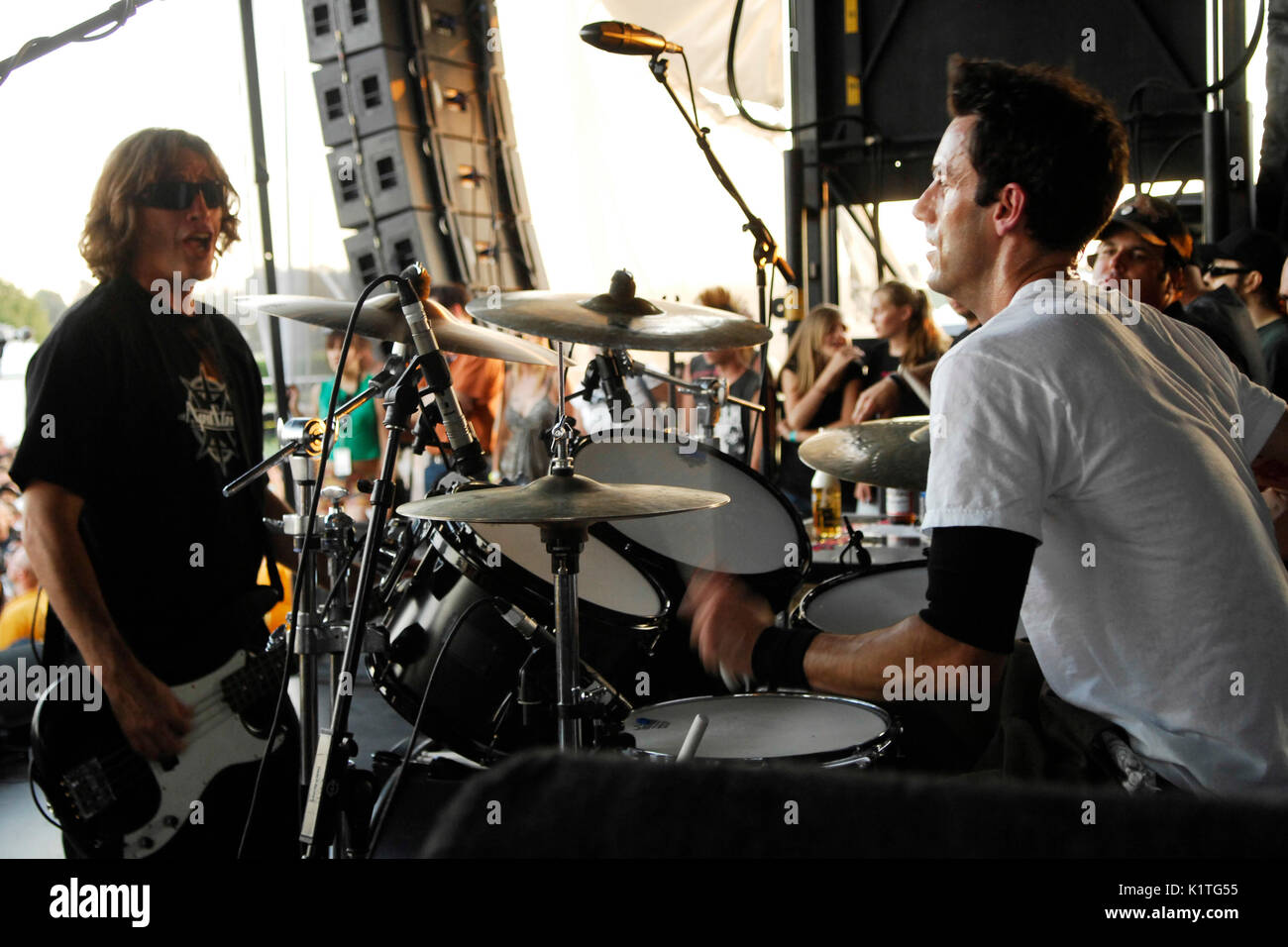 (L-R) Randy Bradbury Byron McMackin Pennywise che ha eseguito 2008 Vans Warped Tour Pomona Fairgrounds Pomona. Foto Stock