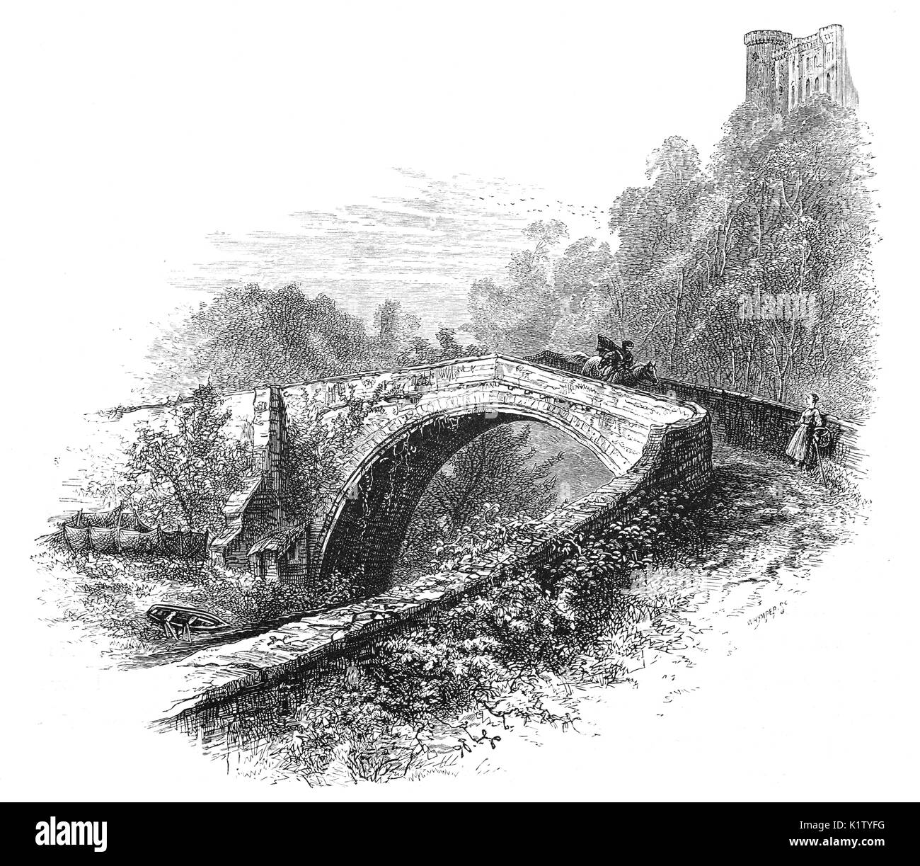 1870: un cavaliere attraversando il Twizell medievale ponte costruito nel 1511, due anni prima della battaglia di Flodden, purché il solo secco attraversamento del fiume fino a tra il Tweed e etal. Al di sopra di esso le rovine del castello di Twizell, aka Twizel, Tillmouth Park, Northumberland, nell Inghilterra del nord. Foto Stock