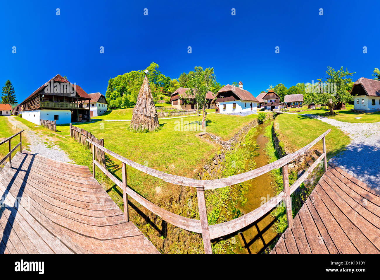 Il villaggio tradizionale di Kumrovec nella regione di Zagorje croato vista panoramica, luogo di nascita di Josip Broz Tito Foto Stock