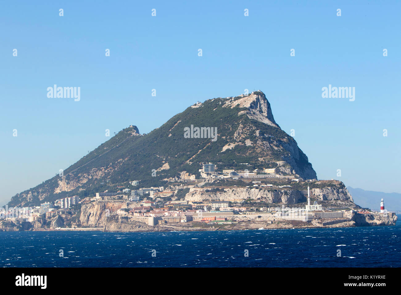 La Rocca di Gibilterra monolitico promontorio calcareo situato in British Overseas territorio di Gibilterra nella Penisola Iberica Foto Stock