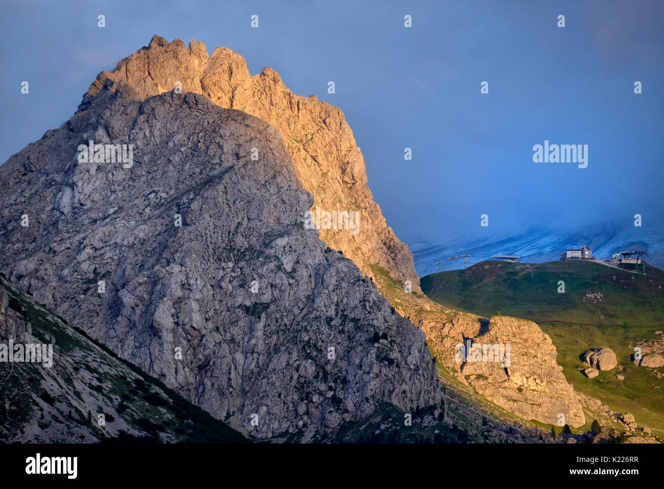 Gruppo Sella e de Sas Pordoi, Dolomiti, fotografia aerea, alte montagne, trentino, Italia Foto Stock