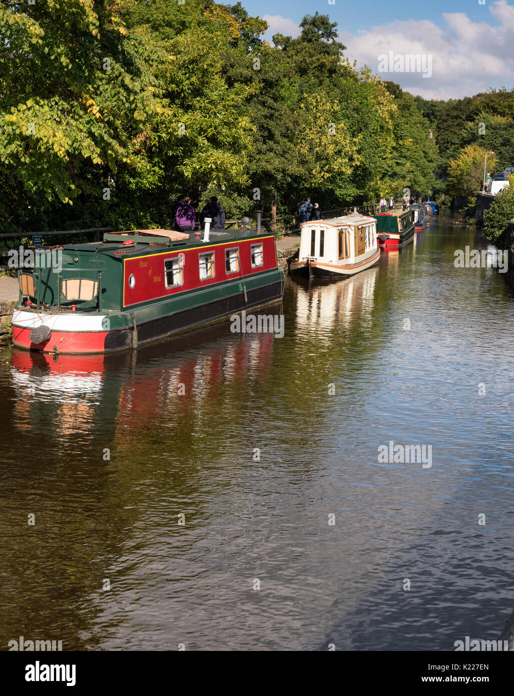 Imbarcazioni strette sul canal at Skipton Foto Stock