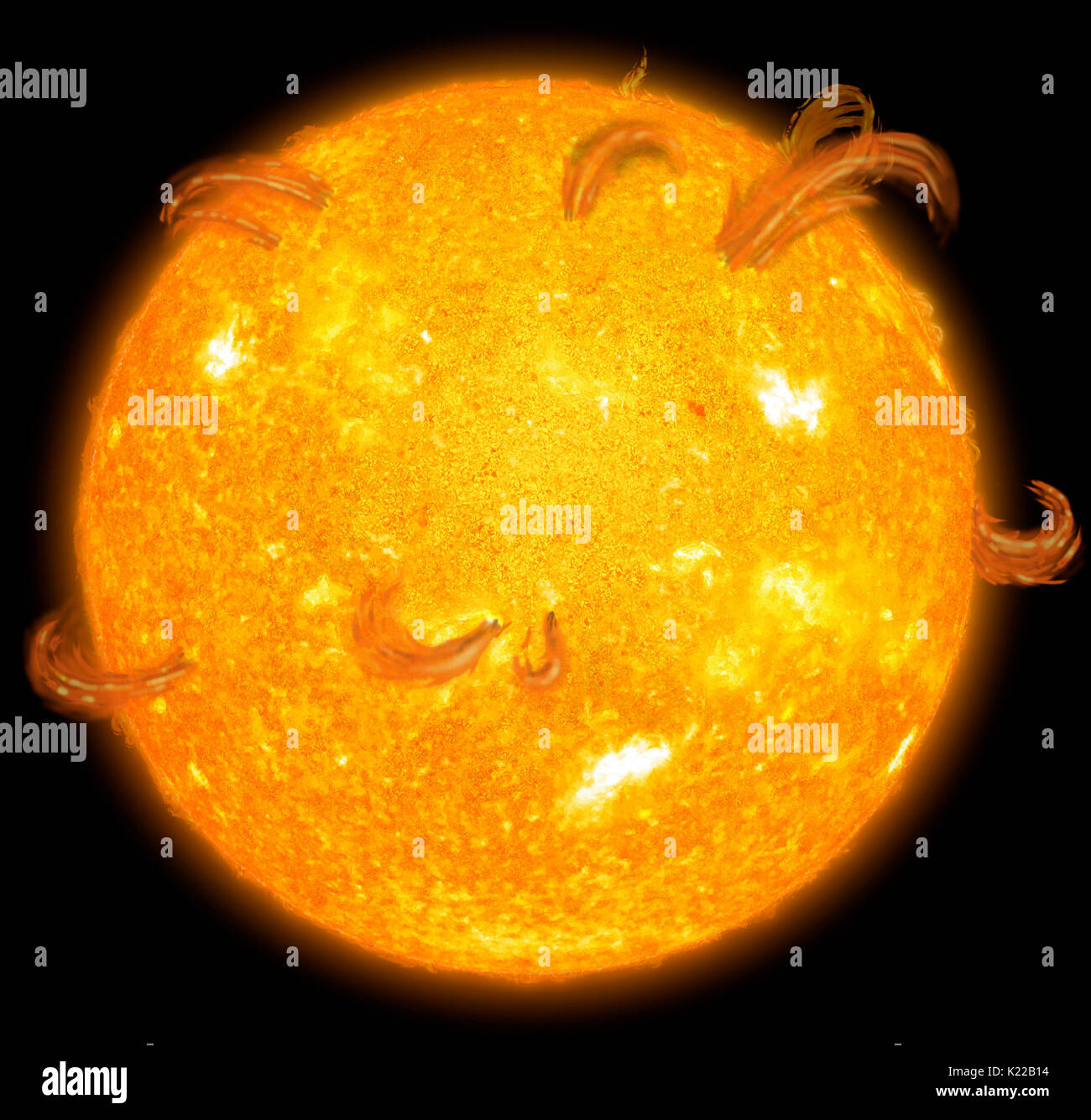 Sulla Terra, la trasmissione di energia elettrica e i segnali trasmessi dai satelliti per le comunicazioni sono interessate da fenomeni noti come tempeste magnetiche, che sono legati alle fluttuazioni nel livello di attività magnetica nel sole ogni 11 anni, il Sole passa attraverso un periodo quando le macchie solari e flare solari raggiungono i livelli massimi prima di diminuire nuovamente. Foto Stock