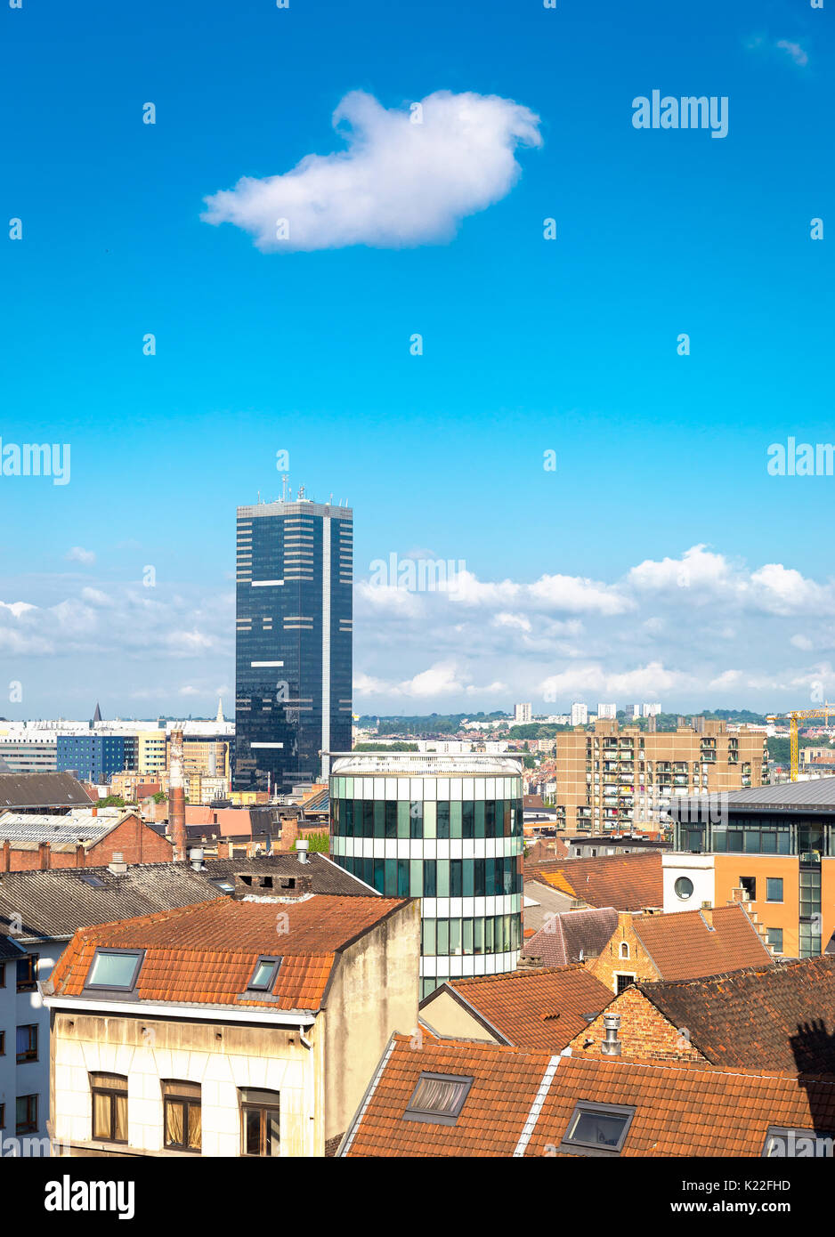 Paesaggio urbano vista nella mattina di Bruxelles con Tour du Midi, edificio più alto in Belgio Foto Stock