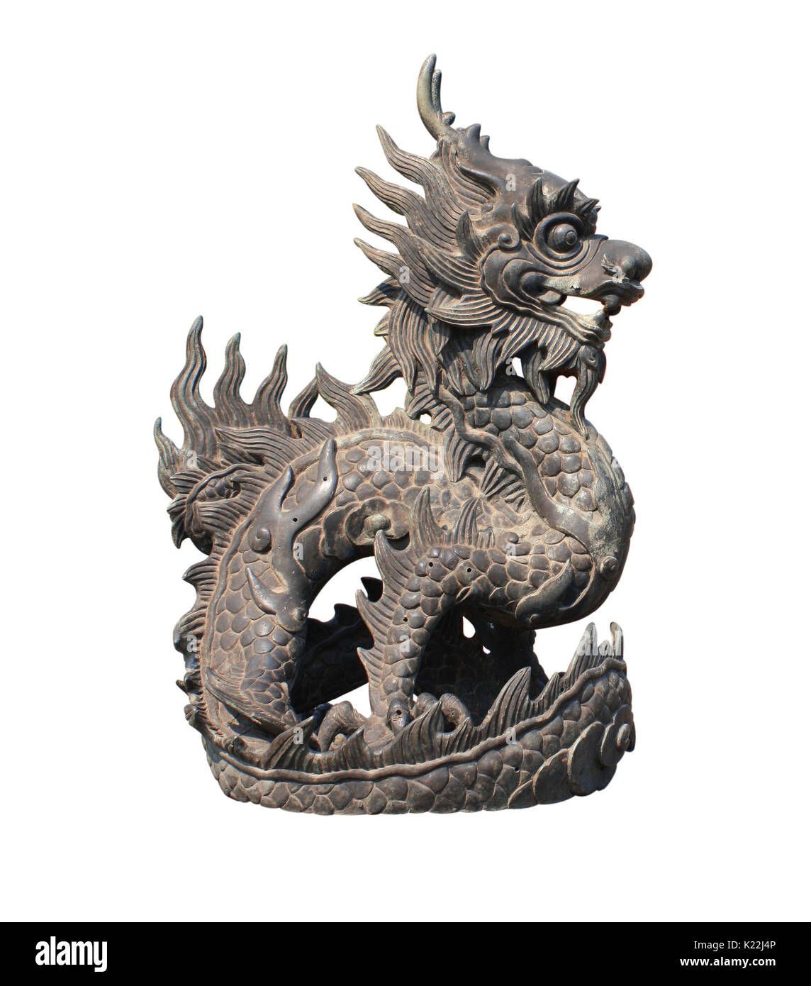 Ferro da stiro statua del drago, il palazzo imperiale, la tonalità, il Vietnam. Oggetto isolato su bianco Foto Stock