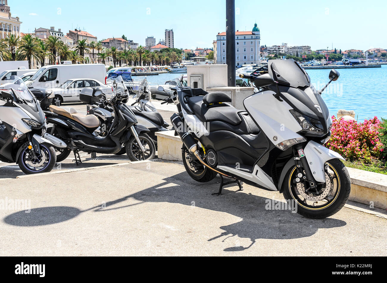 Parcheggio pubblico scooter e moto Split, Croazia. Foto Stock
