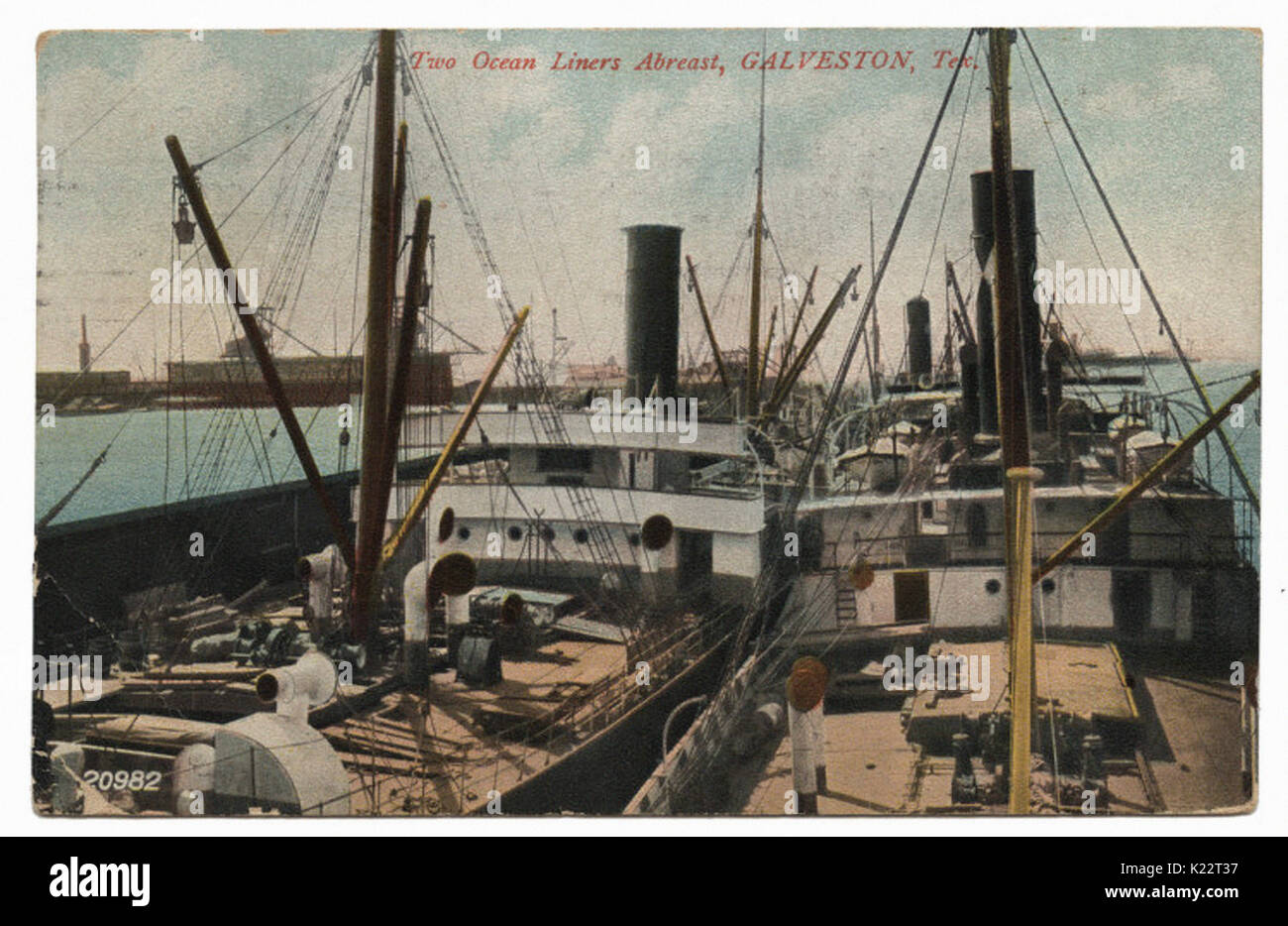 Due navi oceaniche affiancate e Galveston, Tex. Foto Stock