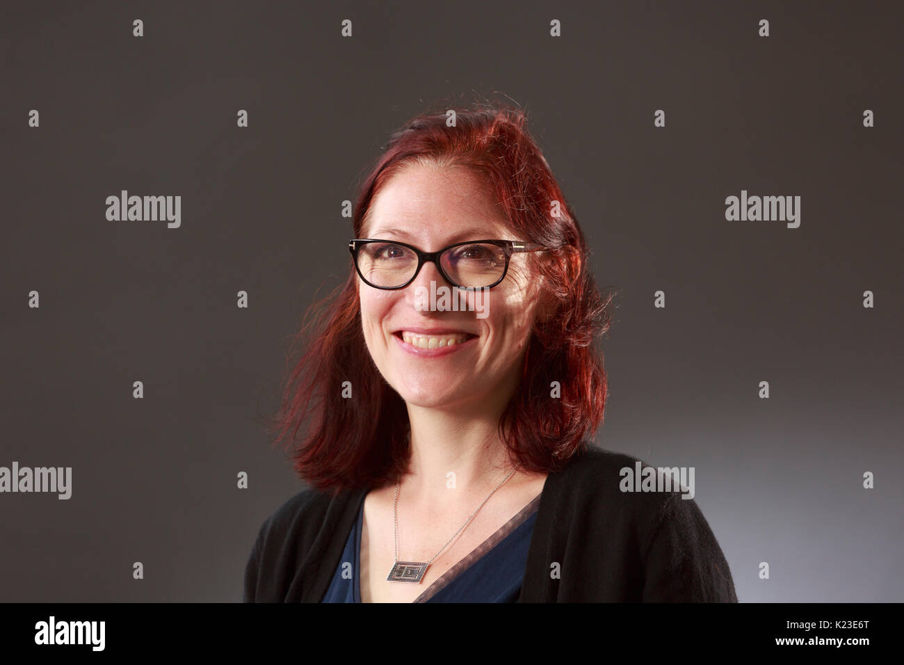 Edimburgo, Scozia, Regno Unito. 28 Agosto, 2017. Giorno 17 Edinburgh International Book Festival. Nella foto: Natalie Haynes, scrittore inglese e emittente e un ex comico. Pak@ Mera/Alamy Live News. Foto Stock