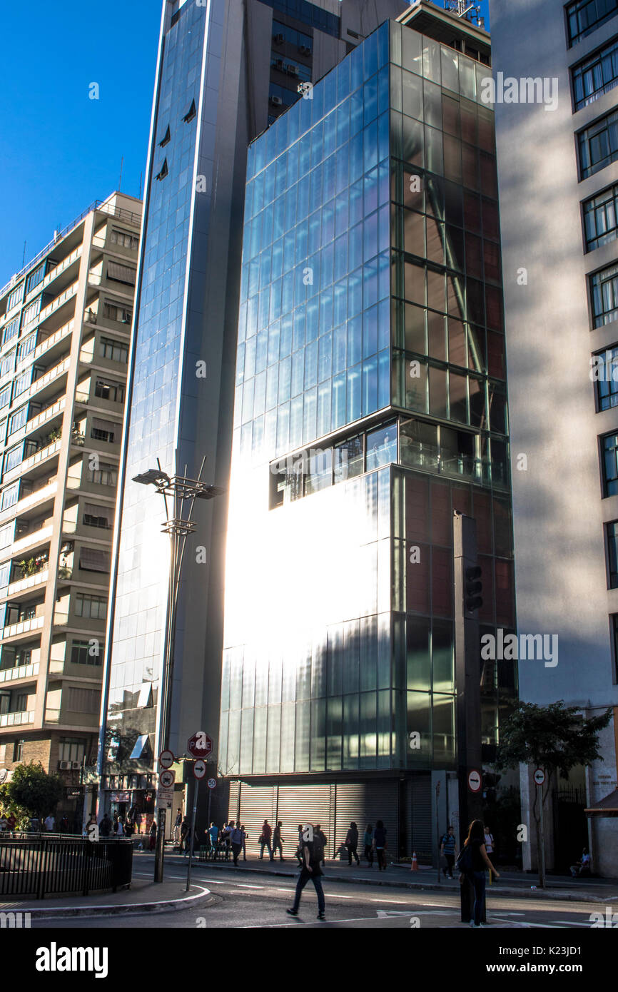 Sao Paulo, Brasile, 28 agosto 2017. La facciata dell'edificio che ospiterà la nuova sede del Instituto Moreira Salles il Paulista Avenue, con la sua inaugurazione prevista per la metà di settembre 2017, nella regione centrale di Sao Paulo City Foto Stock