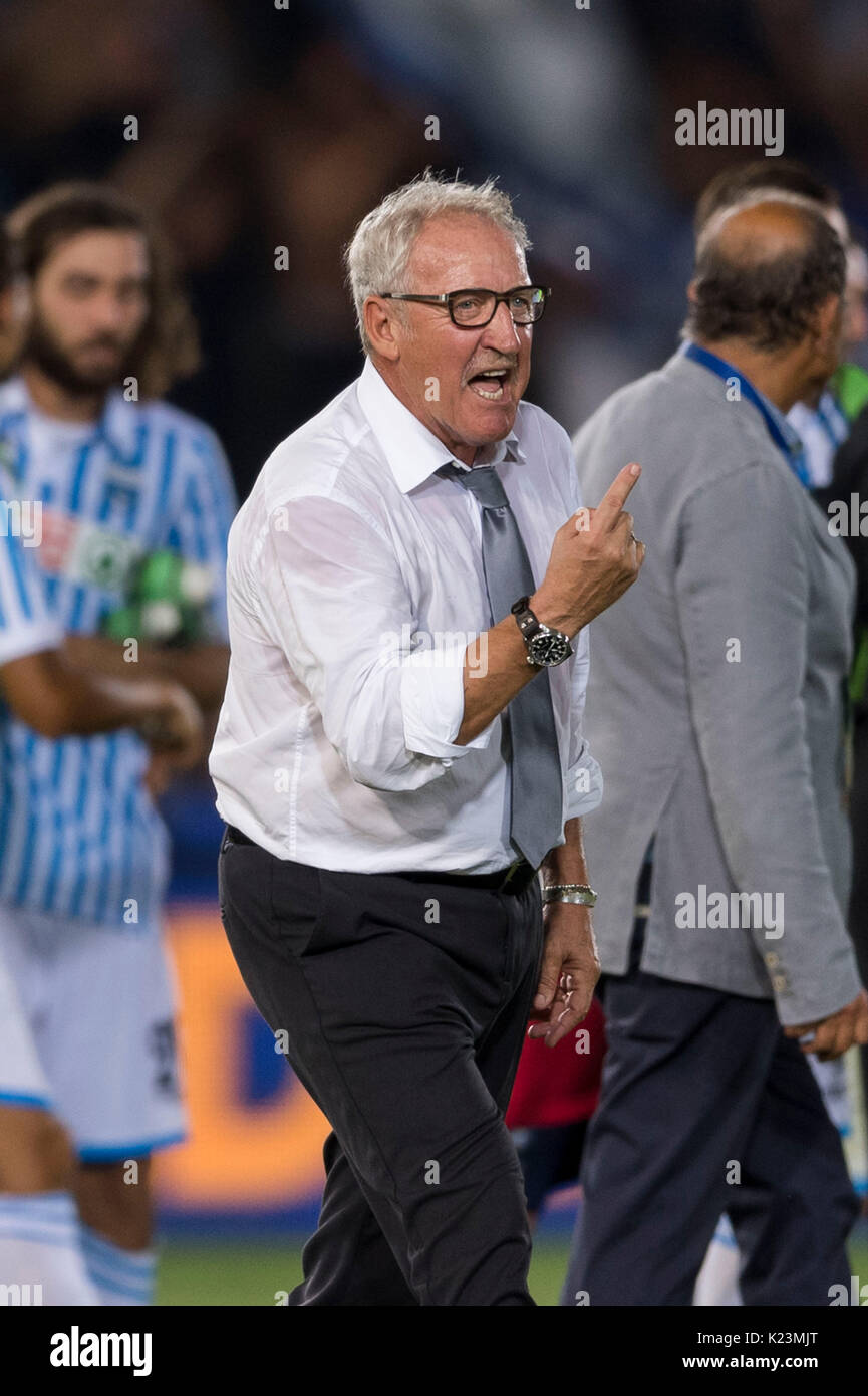 Ferrara, Italia. Il 27 agosto, 2017. Luigi Delneri (Udinese) Calcio/Calcetto : Italiano 'Serie A' match tra SPAL 3-2 Udinese Calcio allo Stadio Paolo Mazza di Ferrara, Italia . Credito: Maurizio Borsari/AFLO/Alamy Live News Foto Stock