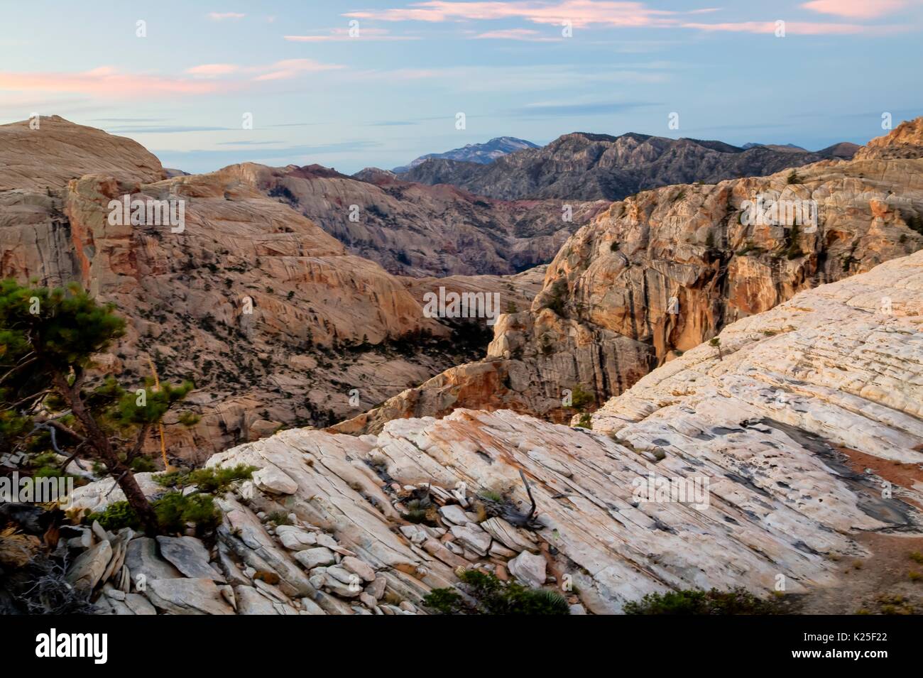 Red formazioni rocciose presso il Red Rock Canyon National Conservation Area 27 Settembre 2016 vicino a Las Vegas, Nevada. Foto Stock
