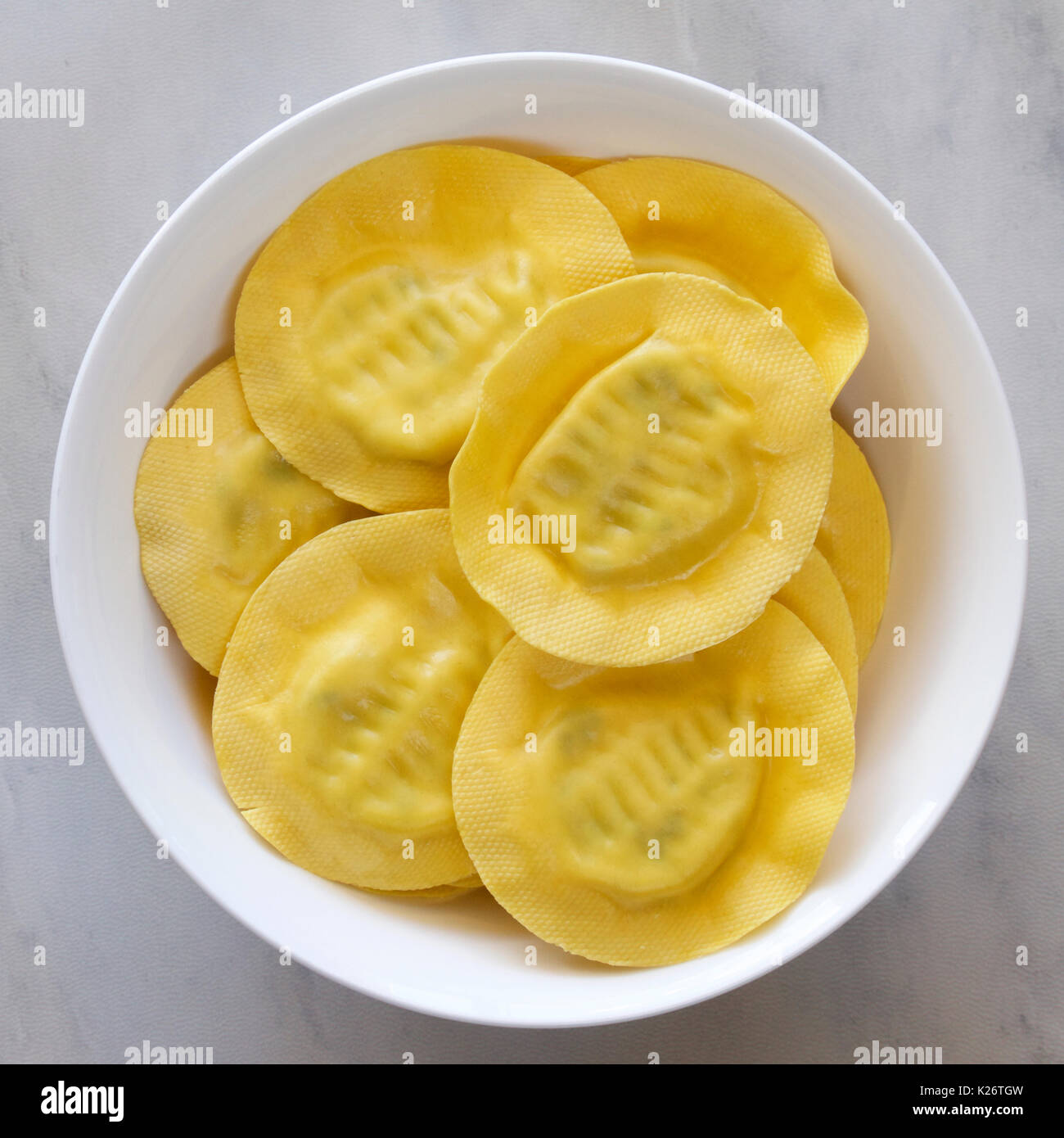 Ricotta e spinaci in pasta. Foto Stock